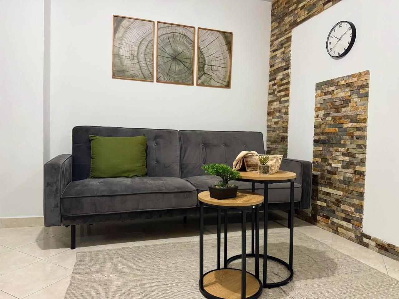 Apartment Completo-balcon Laureles-estadio Hasta 6 Personas