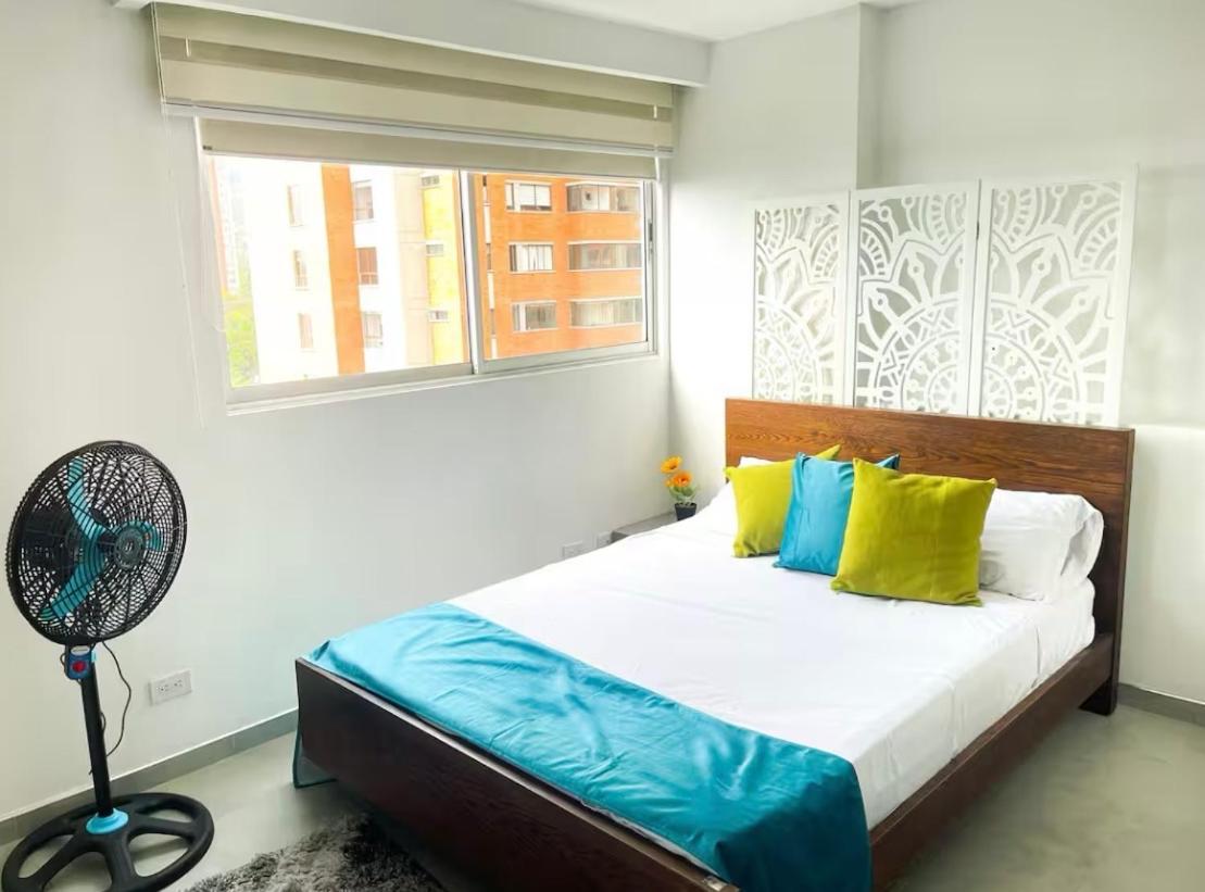 De 2 Cerca A Provenza Y El Tesoro Medellín