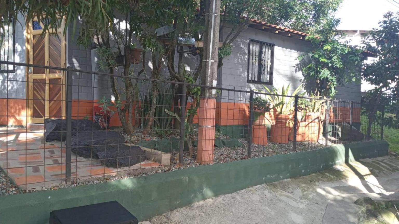 De 2 En Robledo A 20 Minutos Del Centro * Medellín