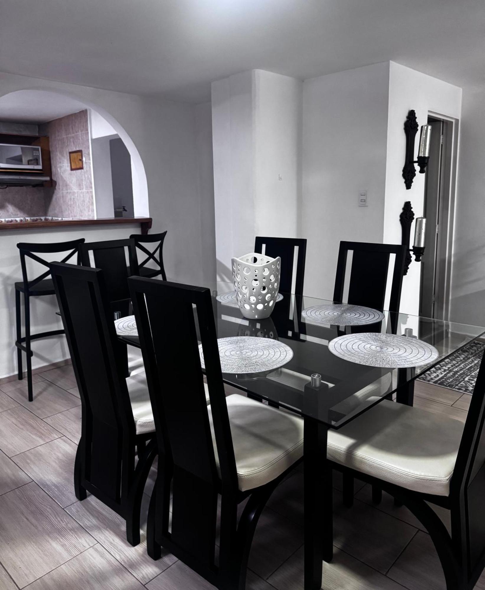 Apartamento Amplio En *