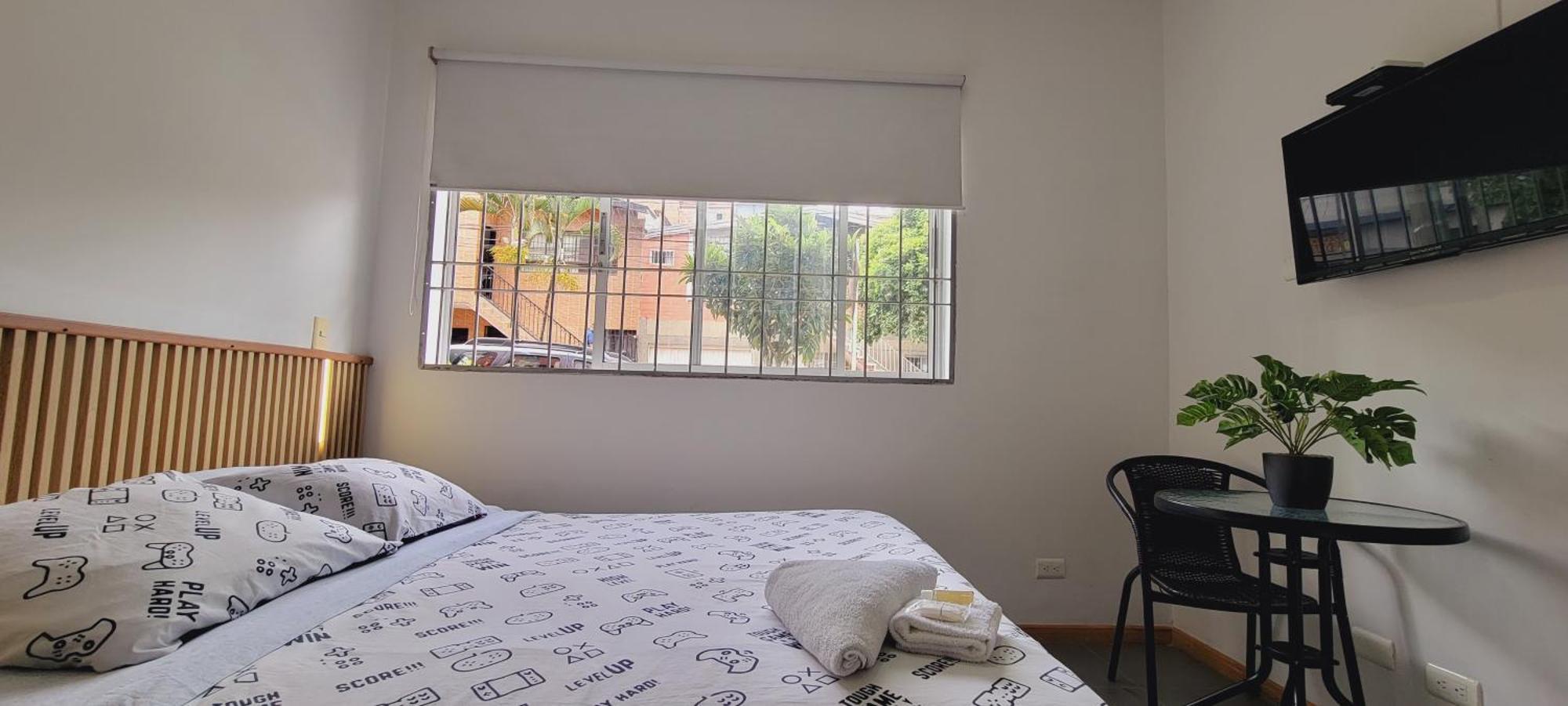 Amazing House With Turkish Steam Near Exito Laureles