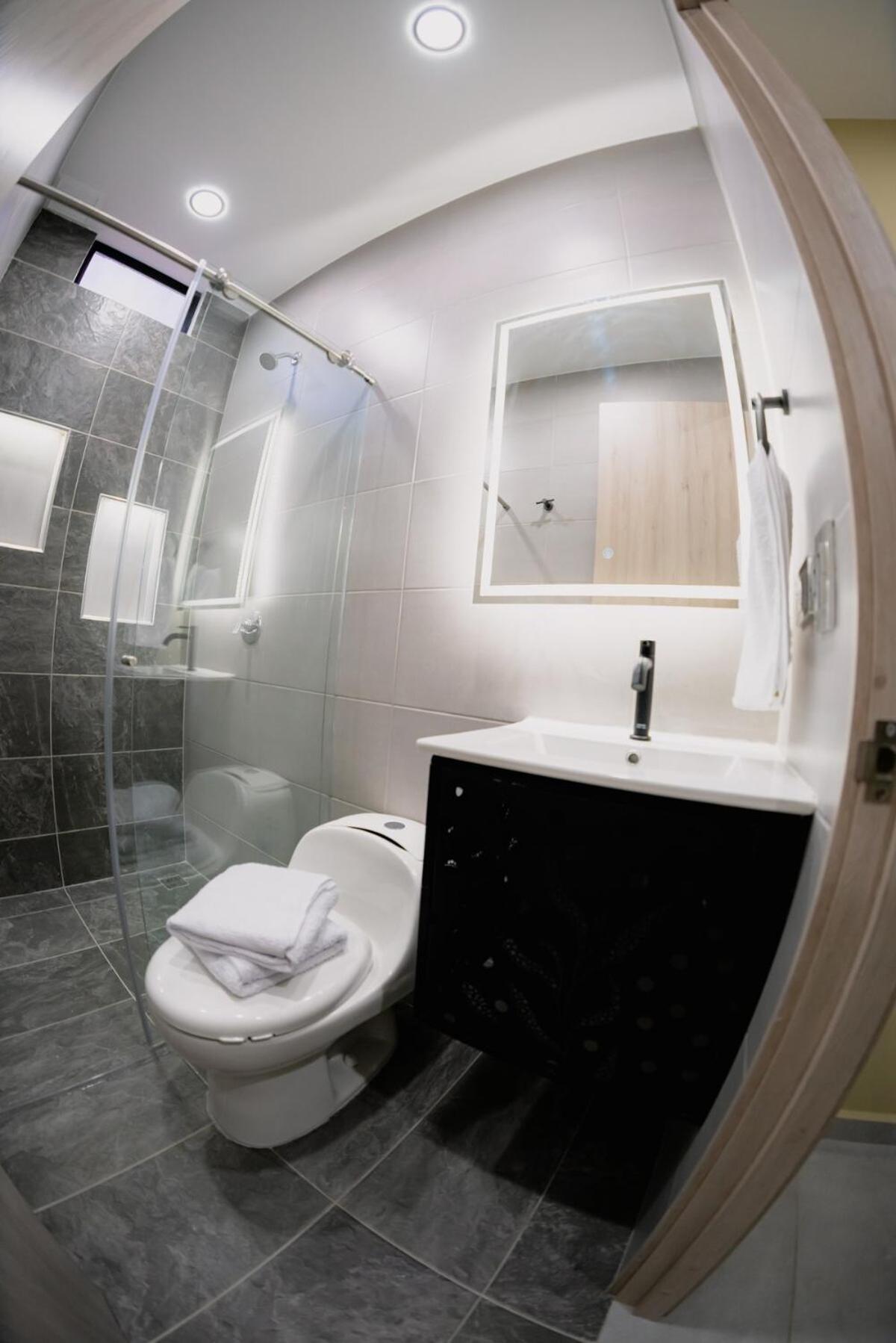 Experience Medellin's Comuna 13 Int401 Apartamento