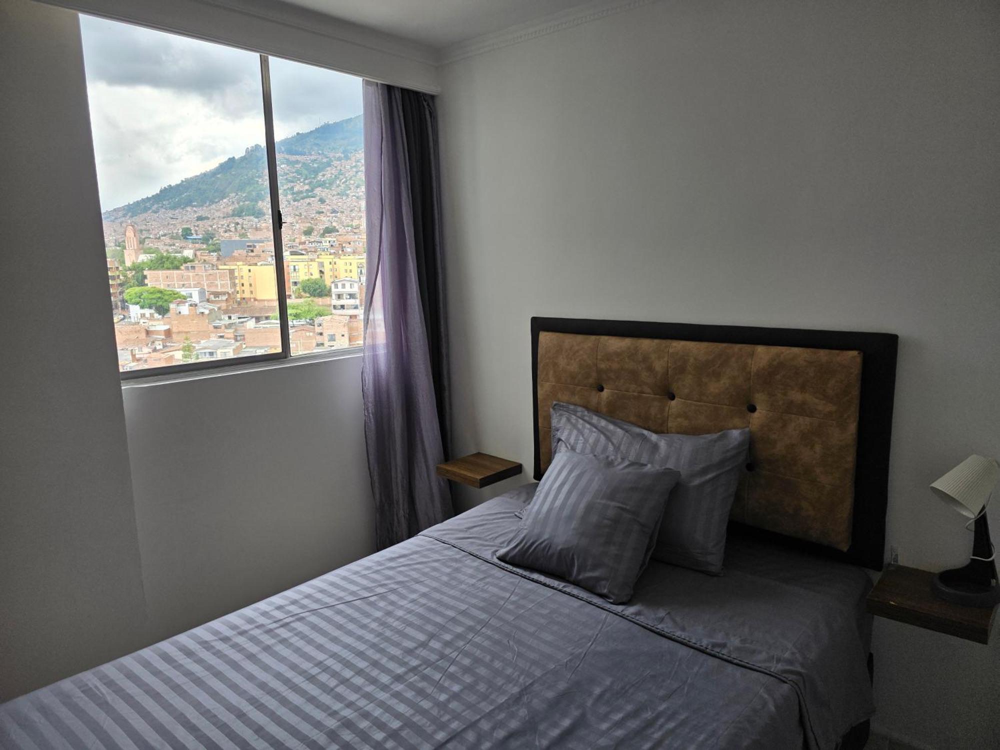 Vistas Lindas Cerca Centro Apartamento Medellín