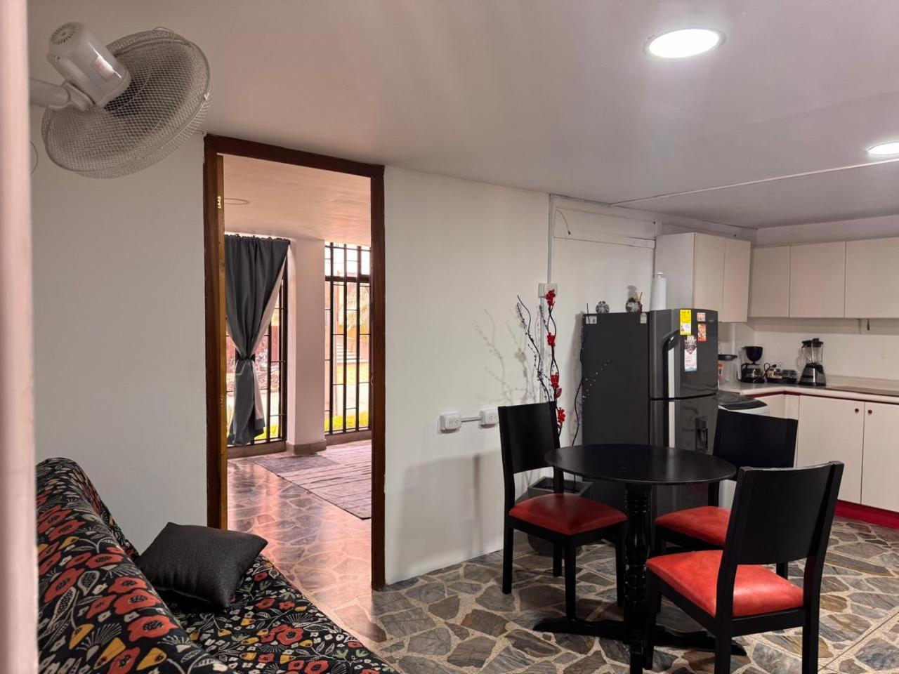 Place To * Medellín