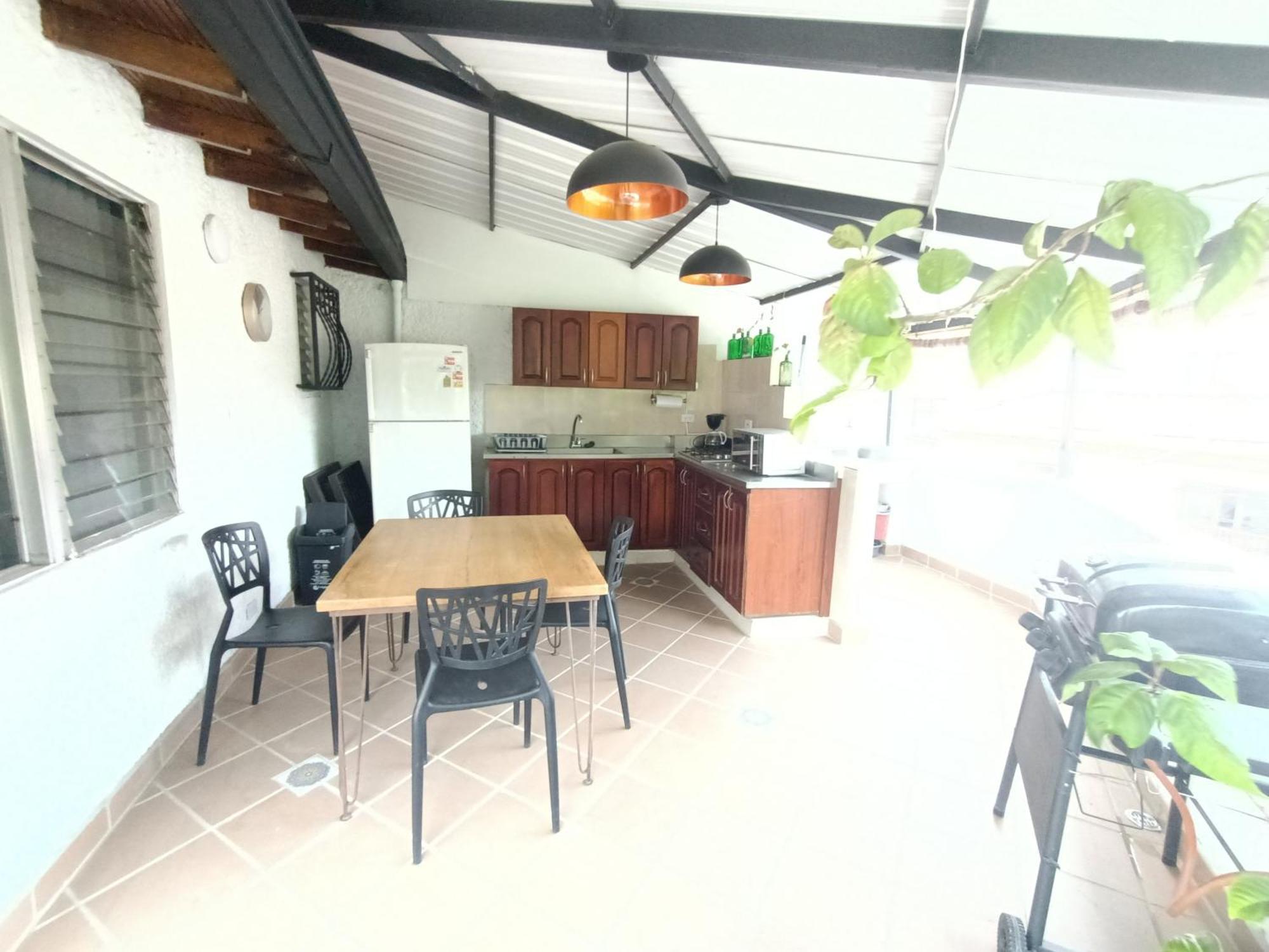 Independiente Con Terraza En Belen Cerca A Laureles *