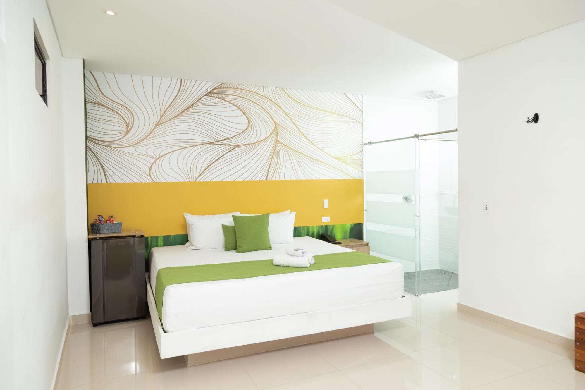 Bajo La Luna Hotel *