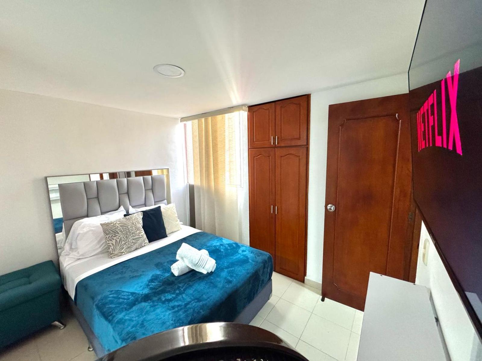 Zona Rosa De Medellin, Ubicacion Cerca De Centros Comerciales Y Tranvia Del Metro Ba Apartamento