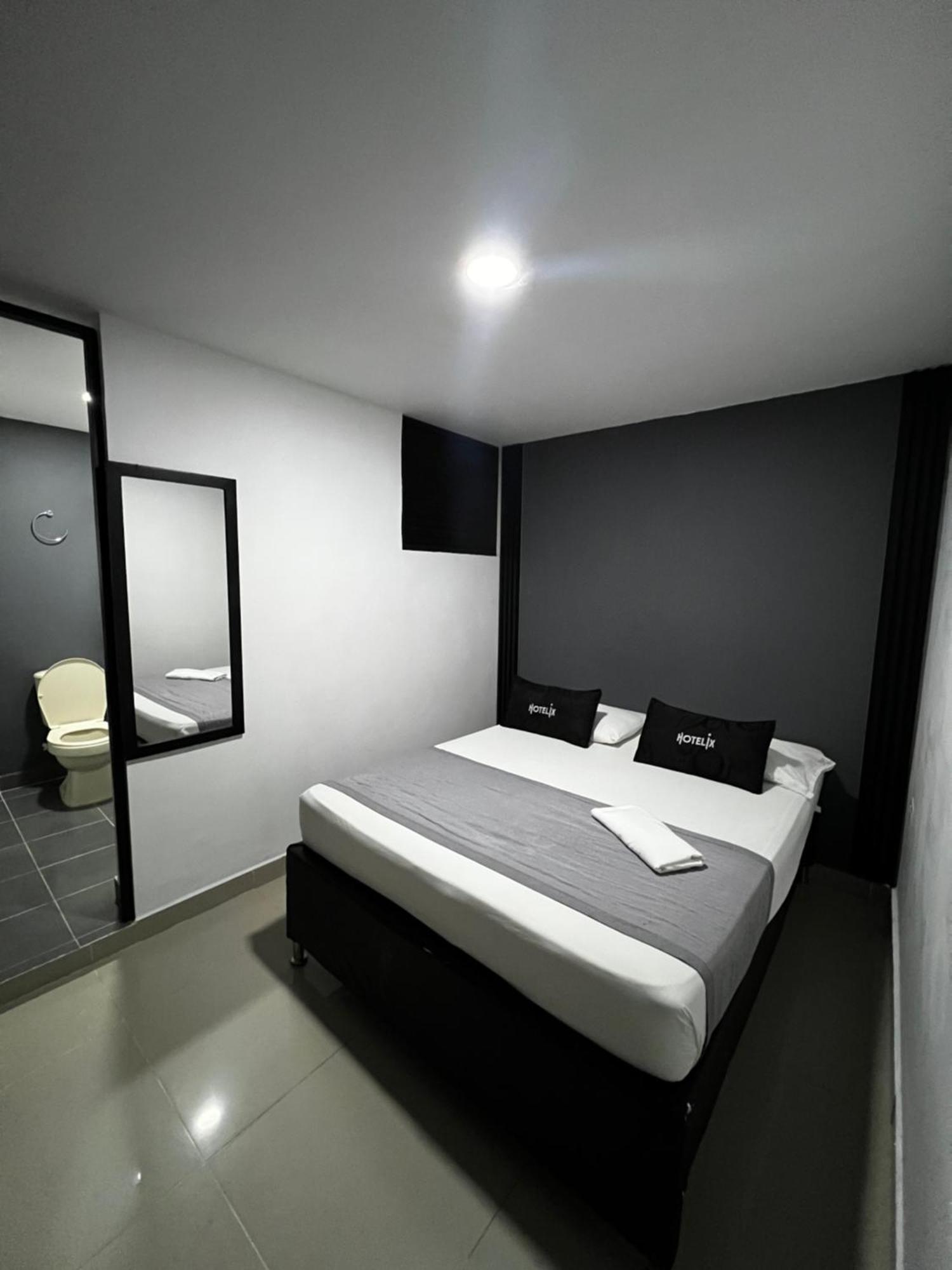 Laureles Aburra Hotel *