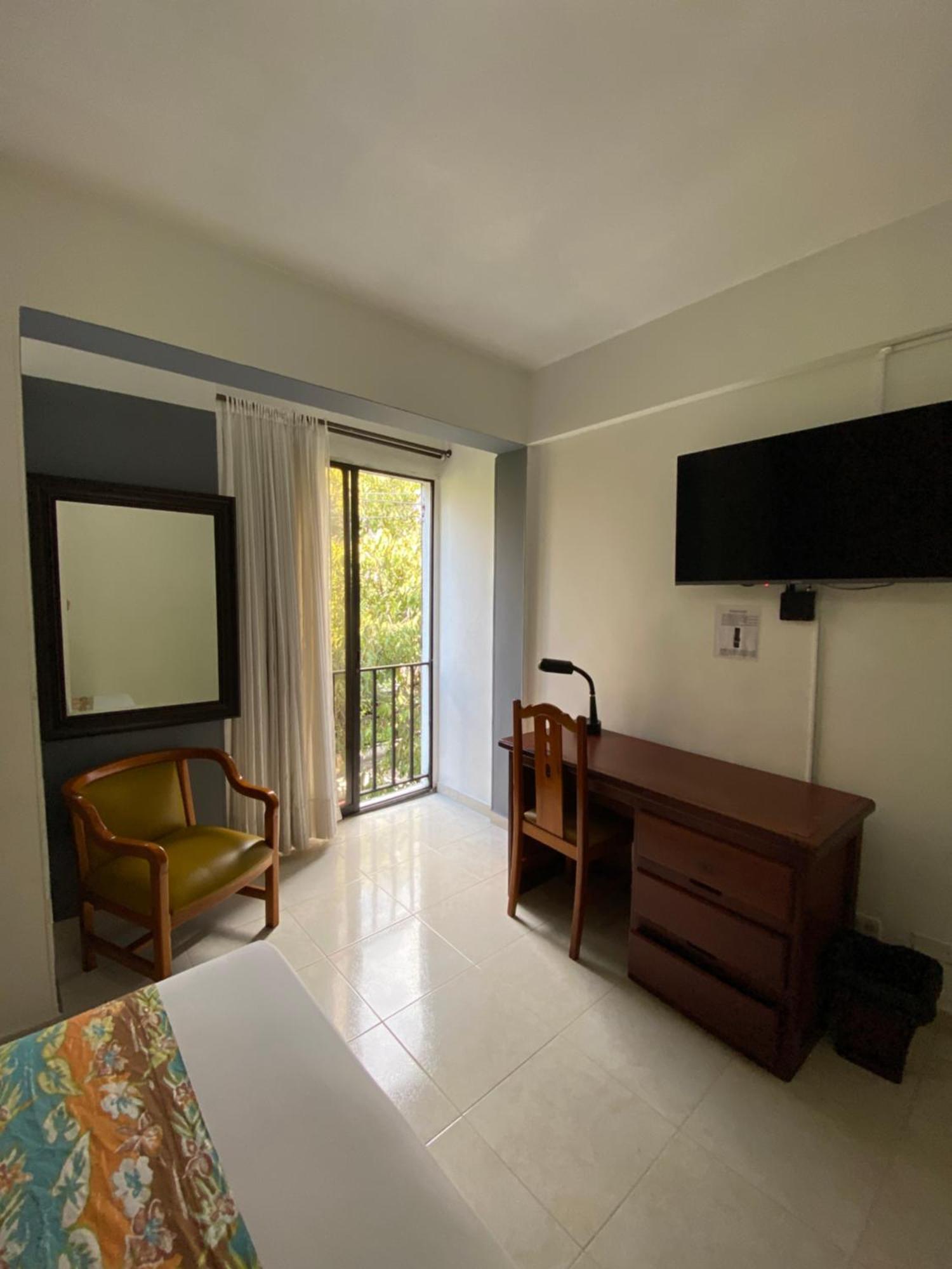 Laureles 70 Hotel 3*