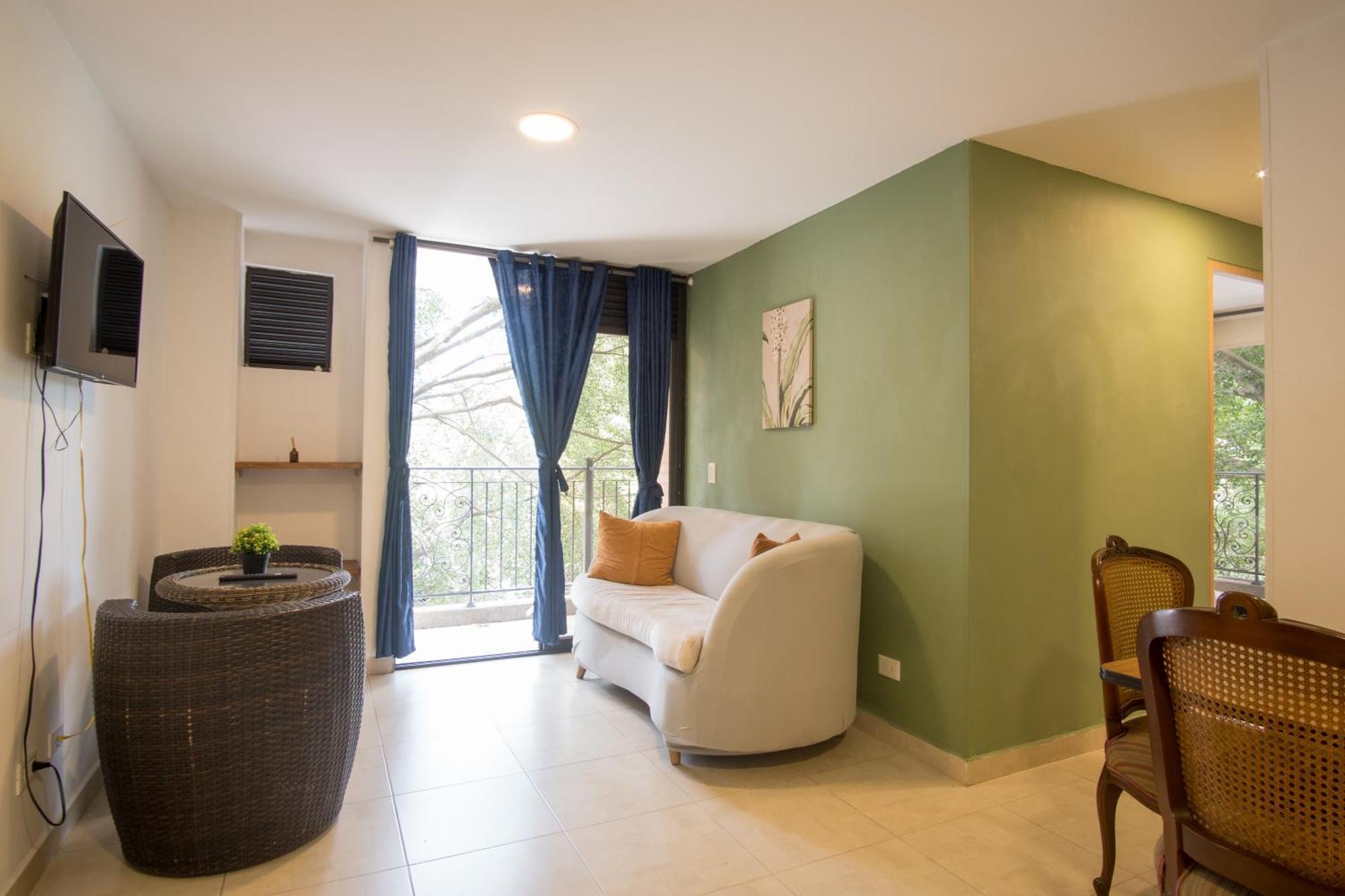 Edificio Fenicia Lofts Laureles Apartahotel *