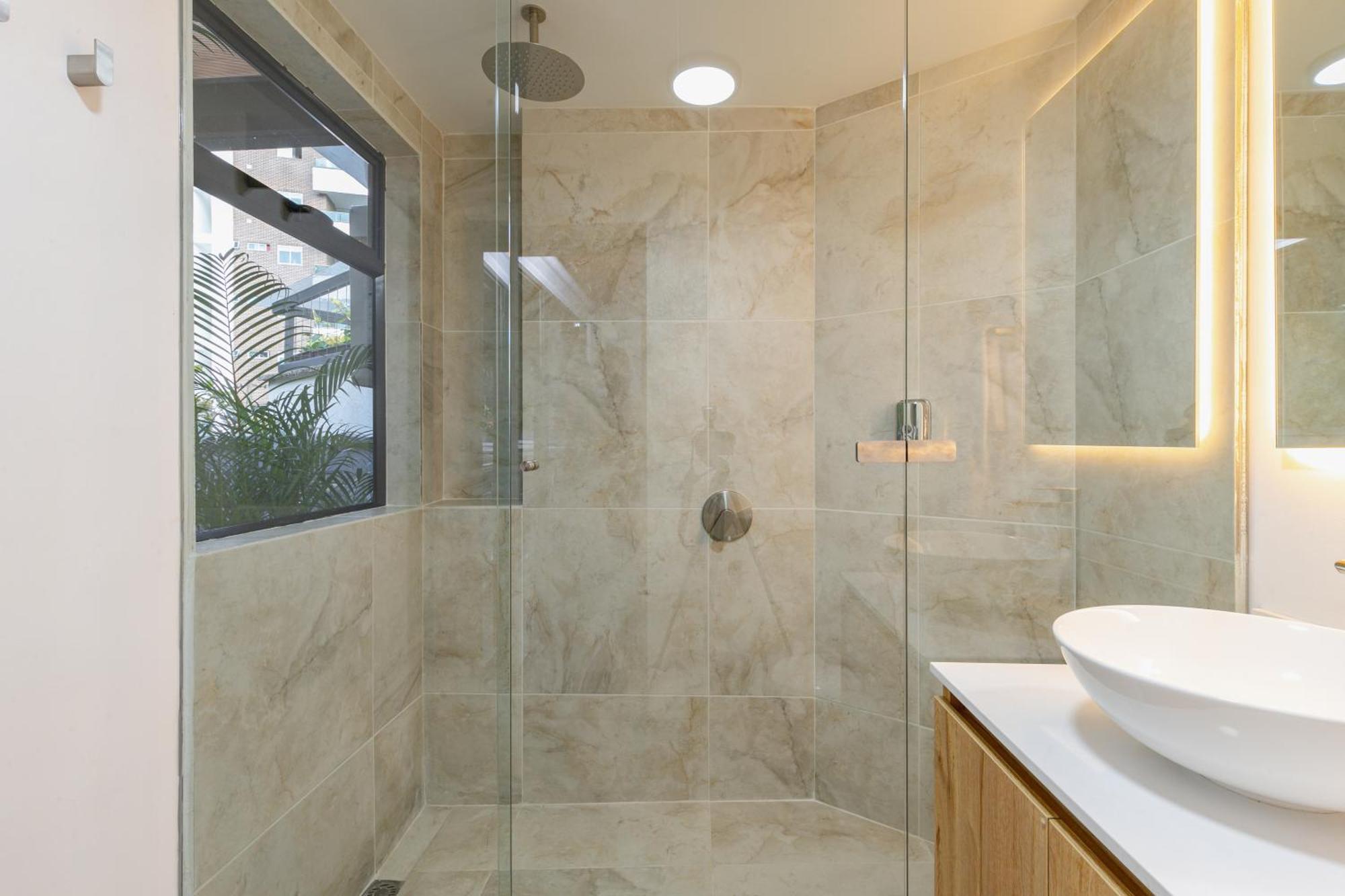 B3 4br Poblado Penthouse Wit Ac And Jacuzzi Apartamento *