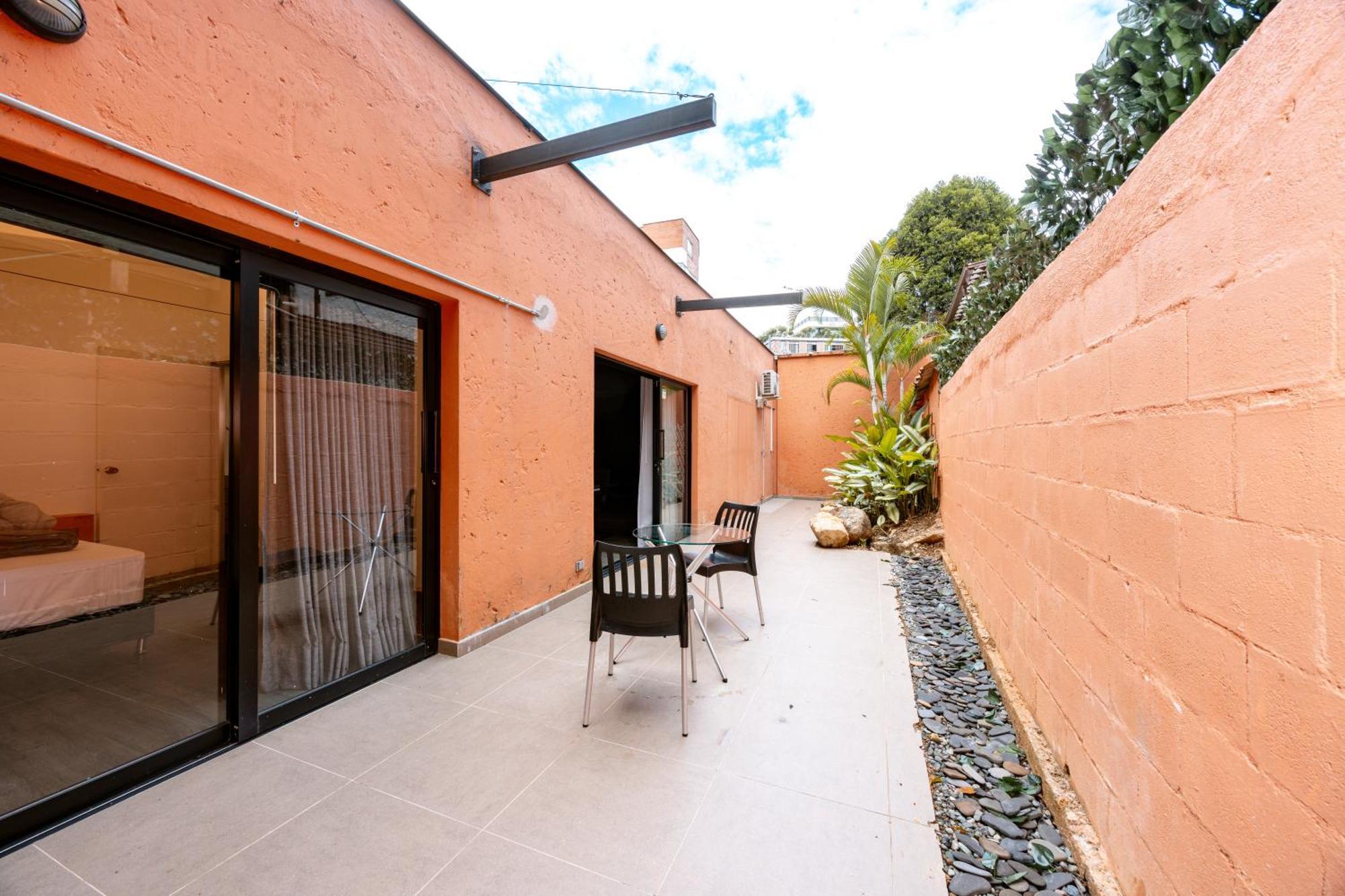 Villa 5br Poblado Close To Lleras Jacuzzi Cinema Ac *