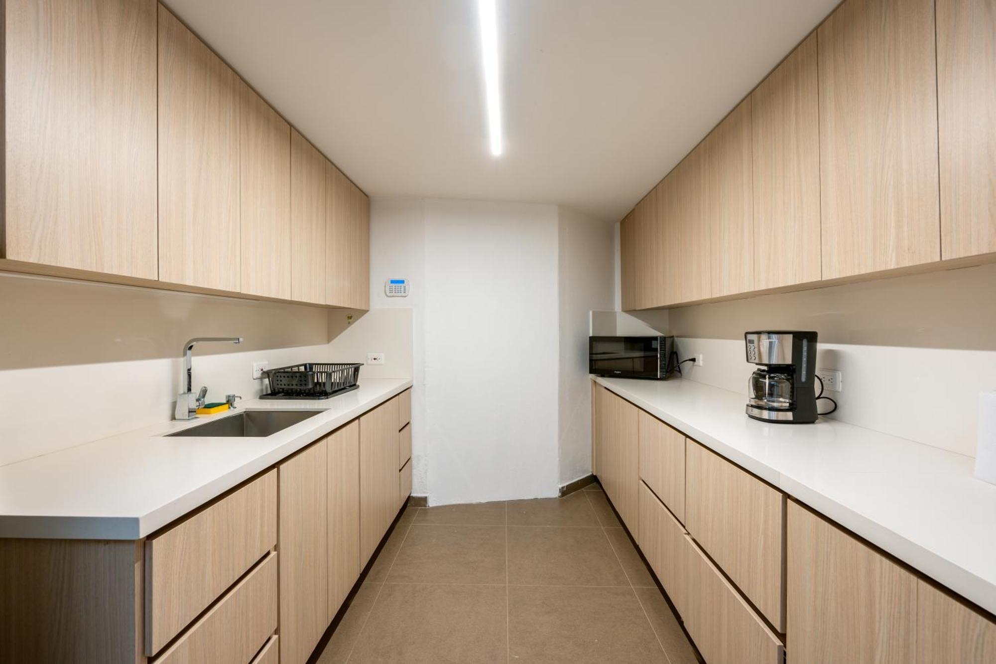 5br Poblado Close To Lleras Jacuzzi Cinema Ac