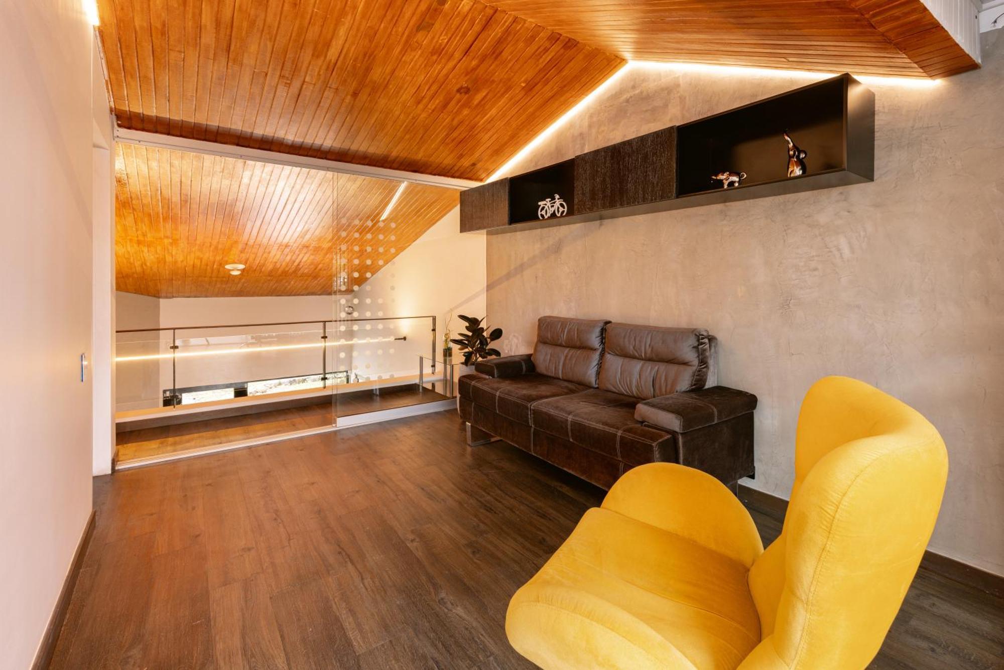 5br Poblado Close To Lleras Jacuzzi Cinema Ac Villa