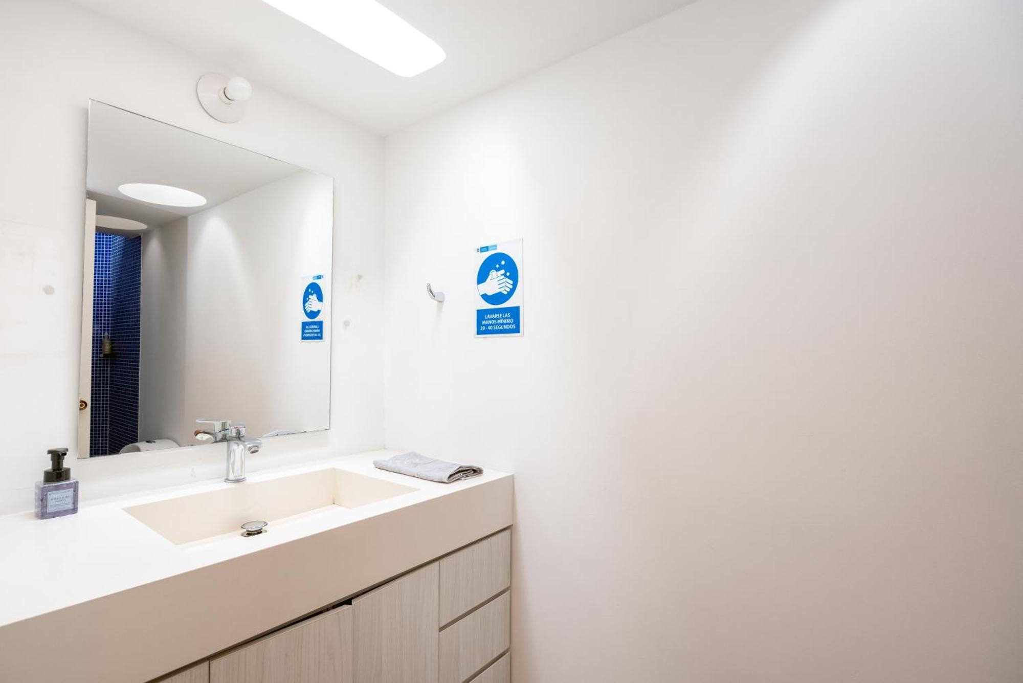 5br Poblado Close To Lleras Jacuzzi Cinema Ac Villa *