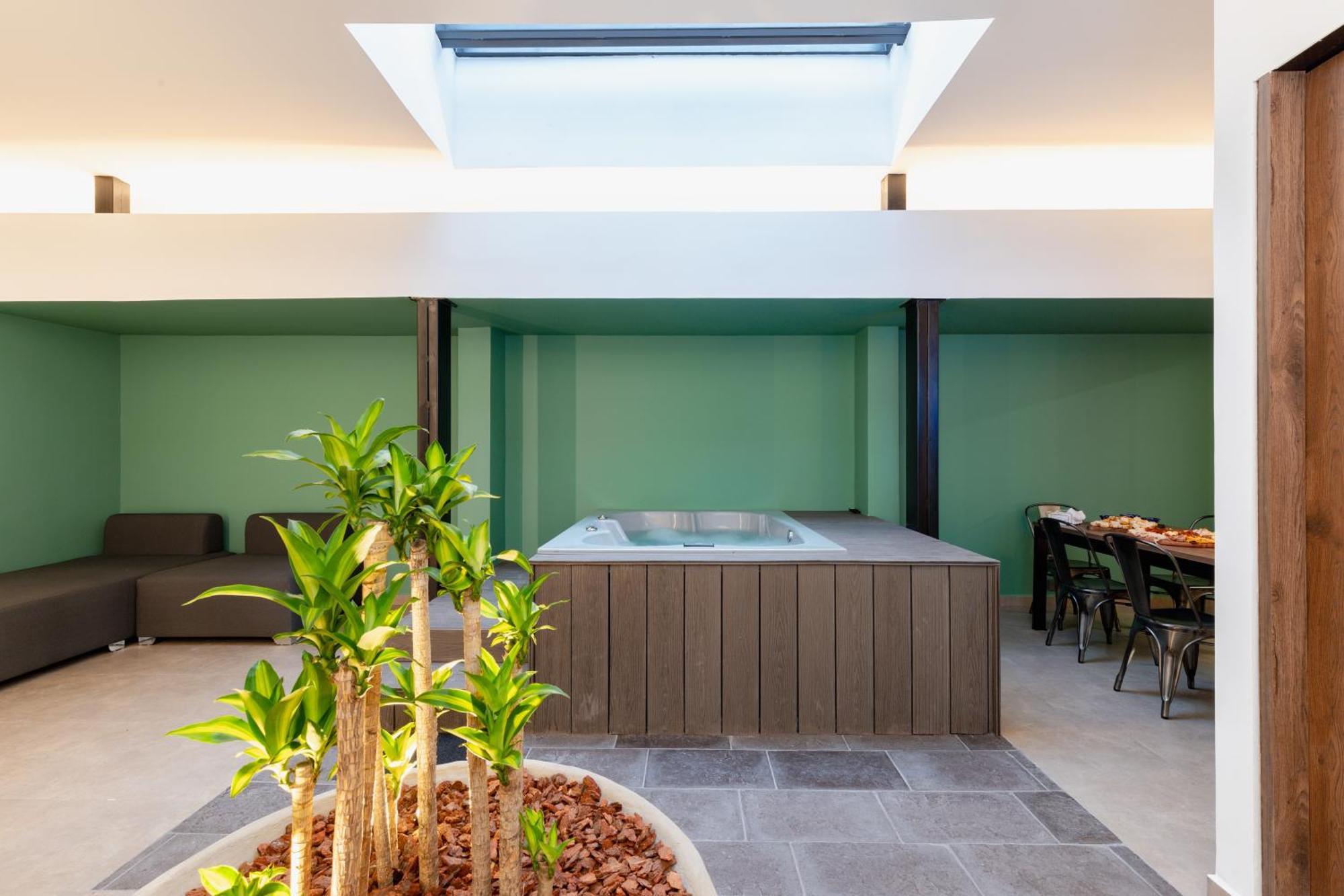 Ll 203 4br 4bath Close To Lleras Park - Poblado - * Medellín