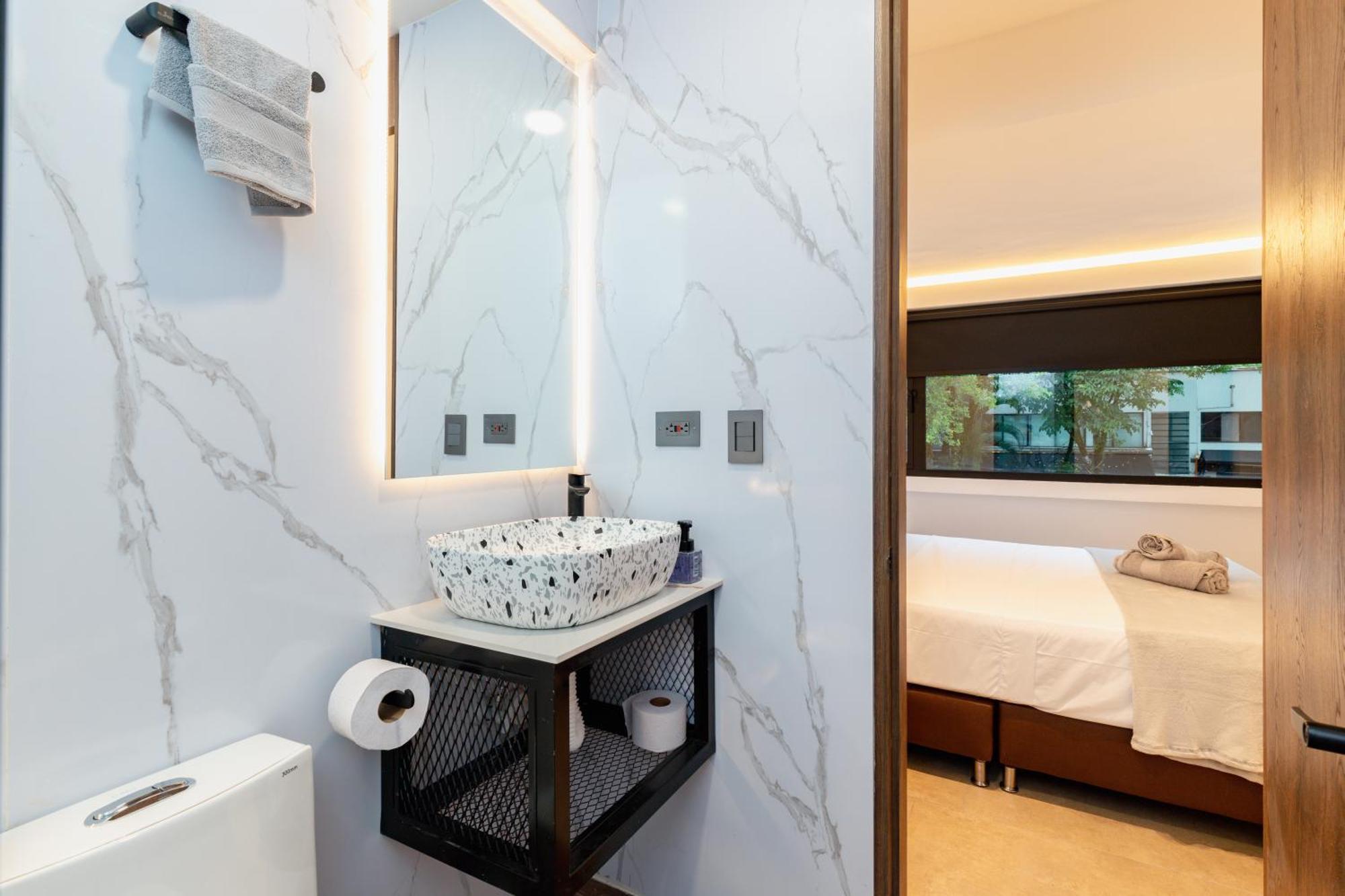 Ll 203 4br 4bath Close To Lleras Park - Poblado - *