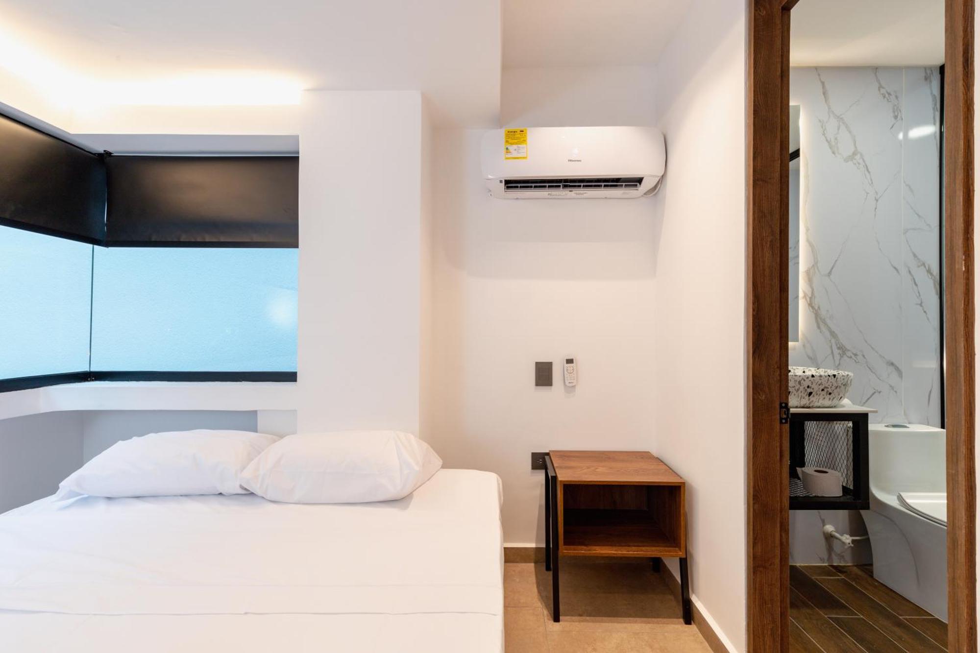 Ll 203 4br 4bath Close To Lleras Park - Poblado - Apartamento
