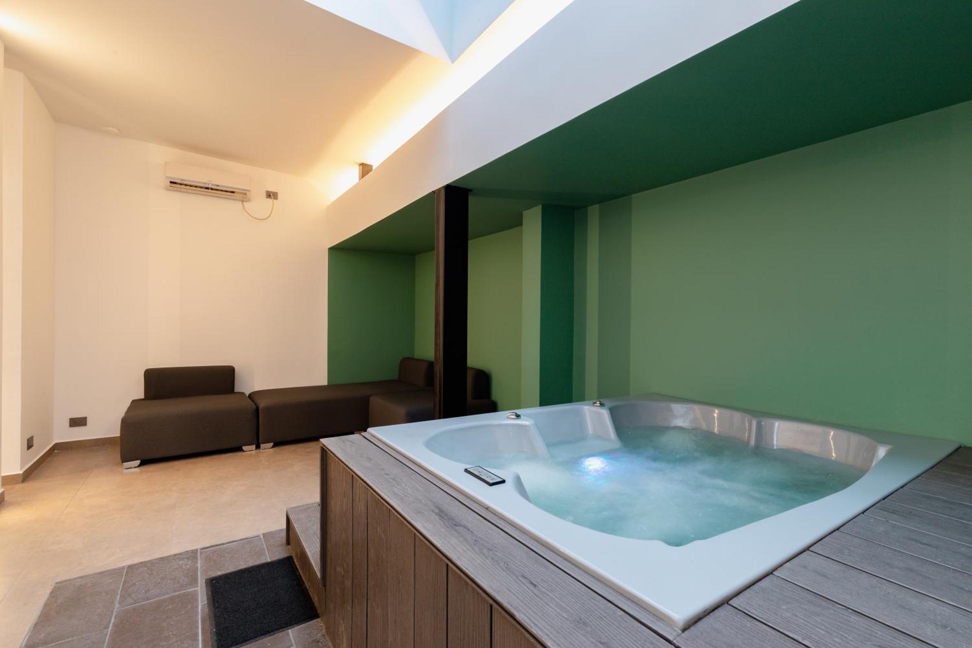 Ll 203 4br 4bath Close To Lleras Park - Poblado - * Medellín
