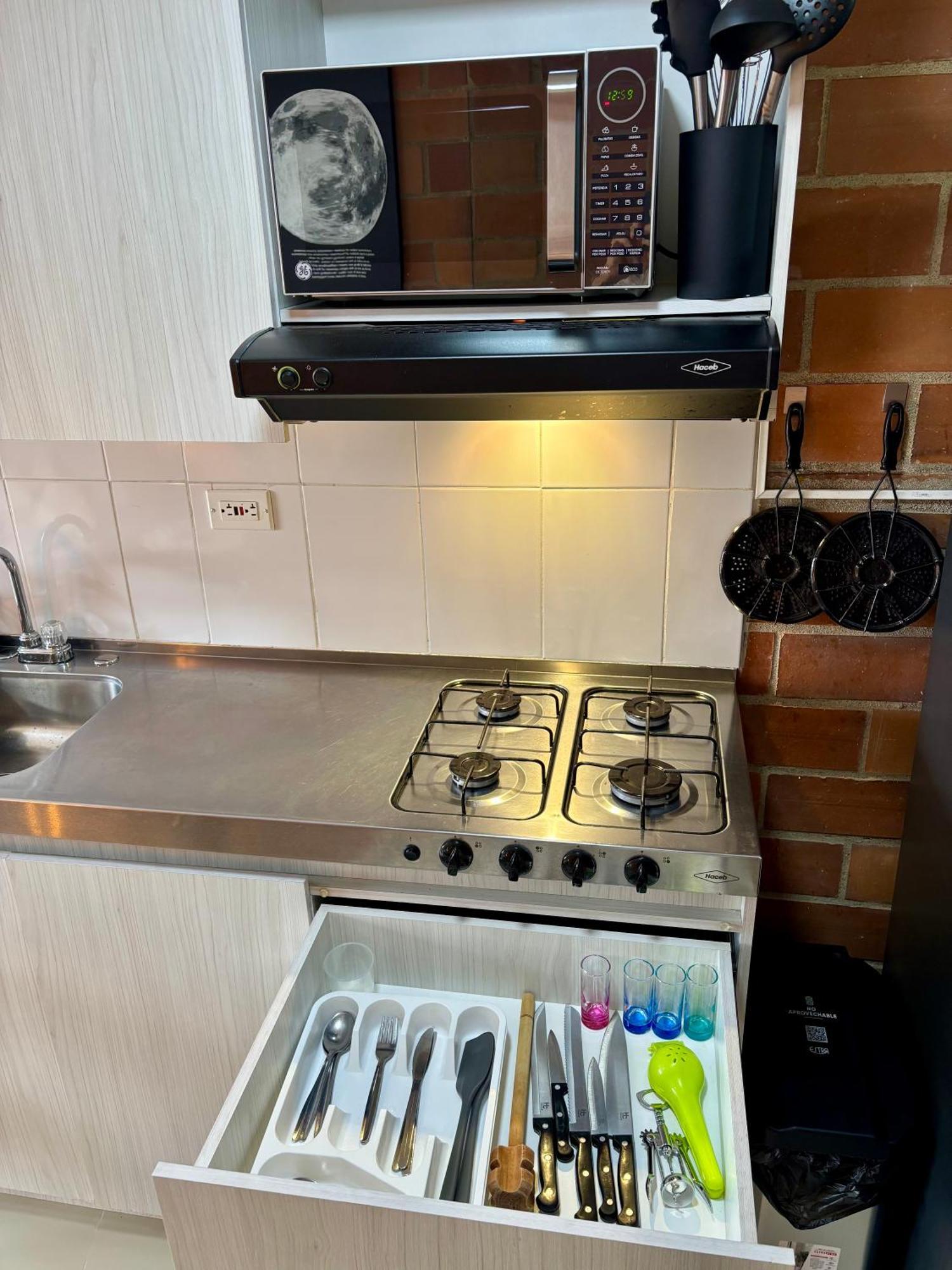 Increible Cerca Al Centro Comercial Molinos Apartamento