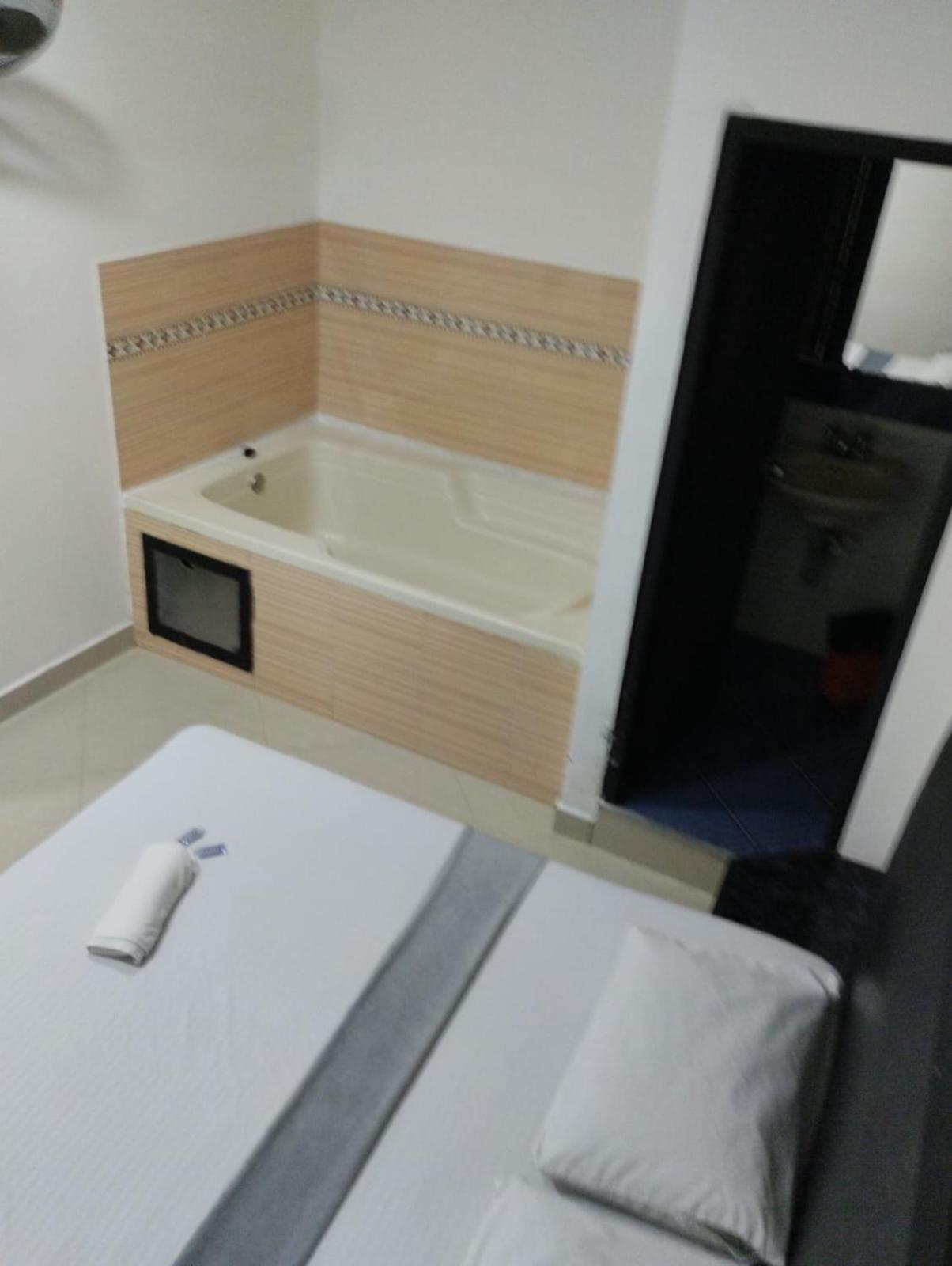 Hotel Universo Plaza 2*