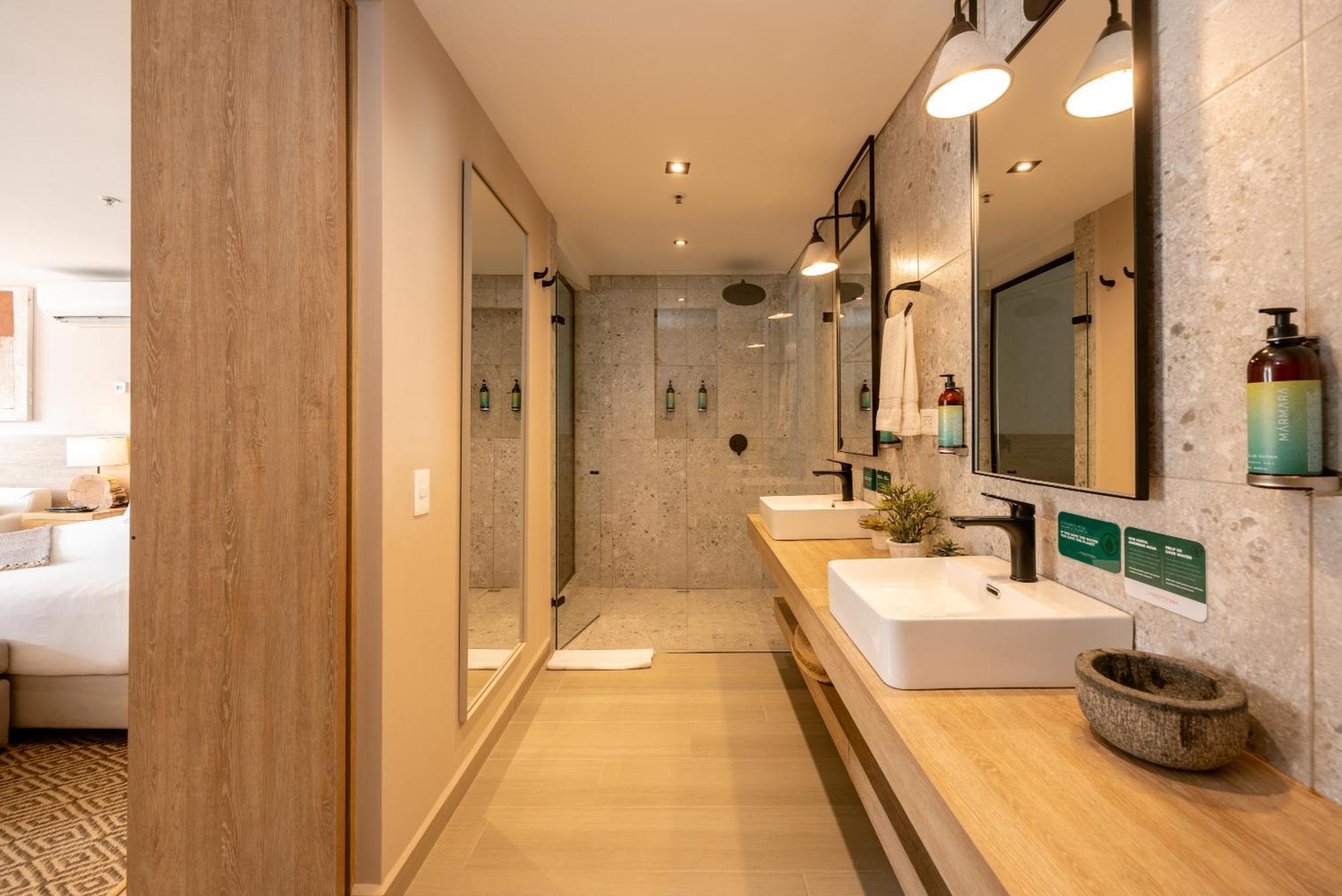 Hotel Landmark 4*