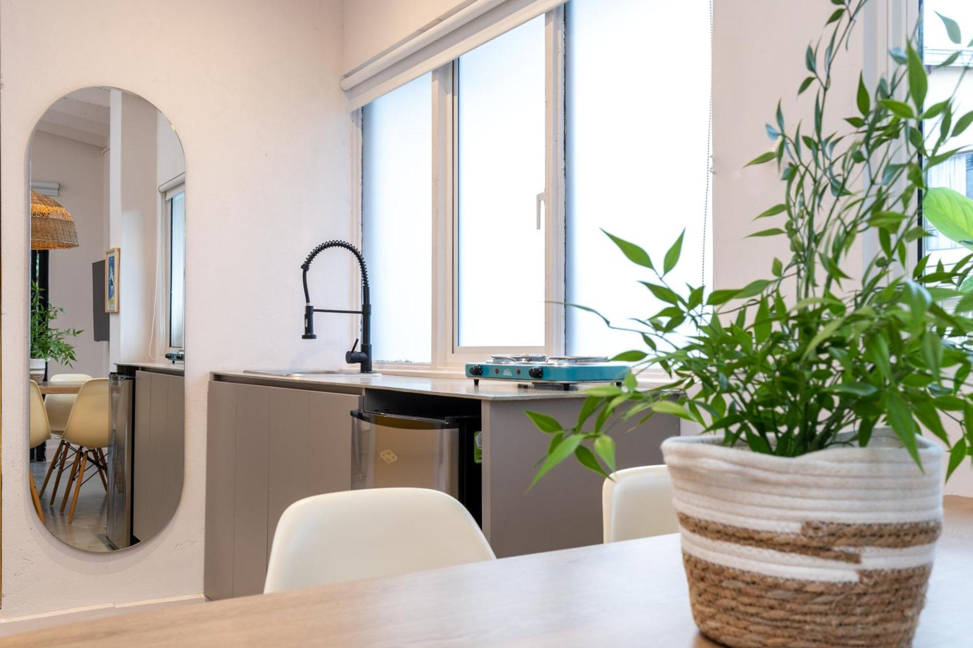 Apartment Primavera Manila By Housy Host