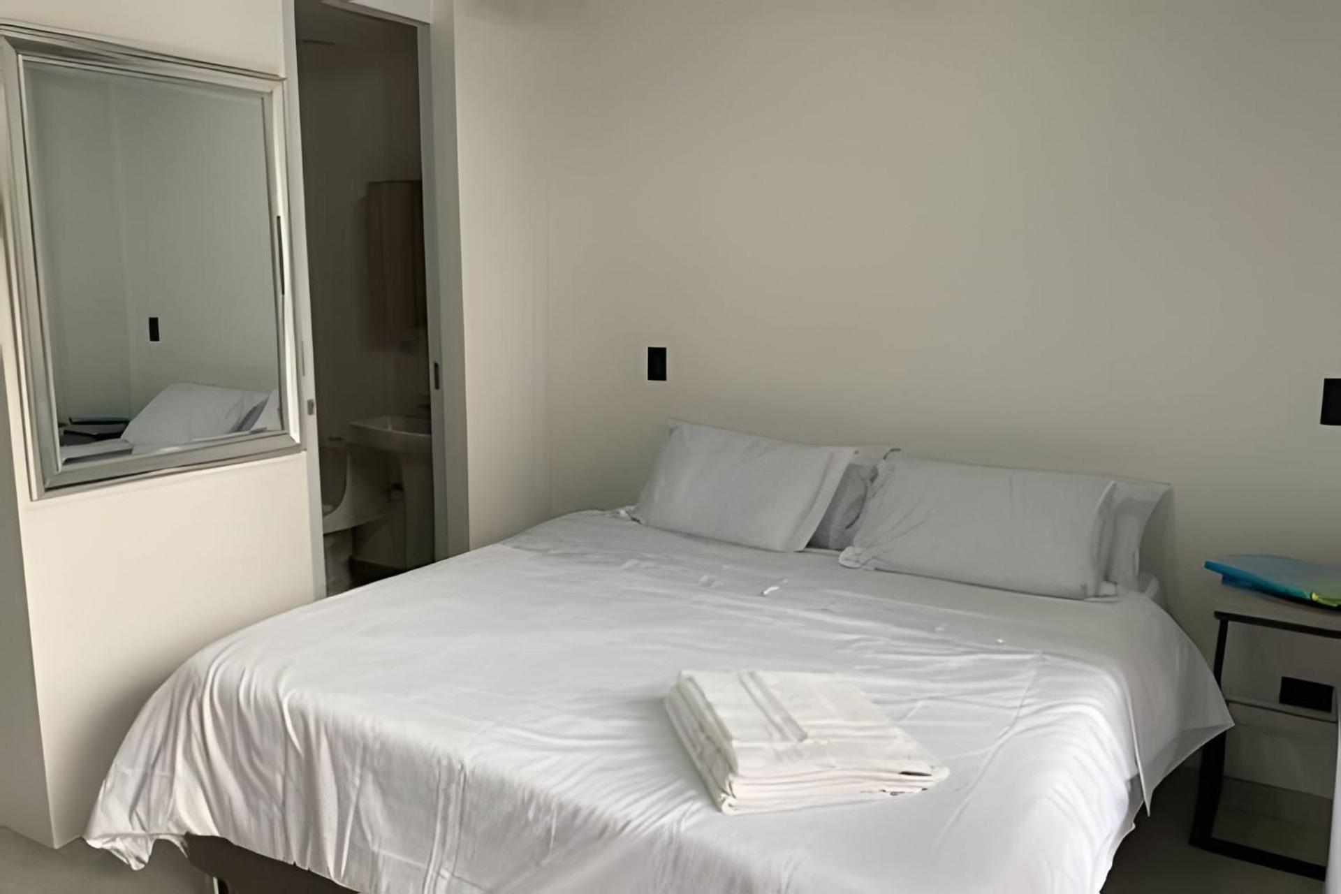 Luxury En Laureles-la 70 C/balcon * Medellín
