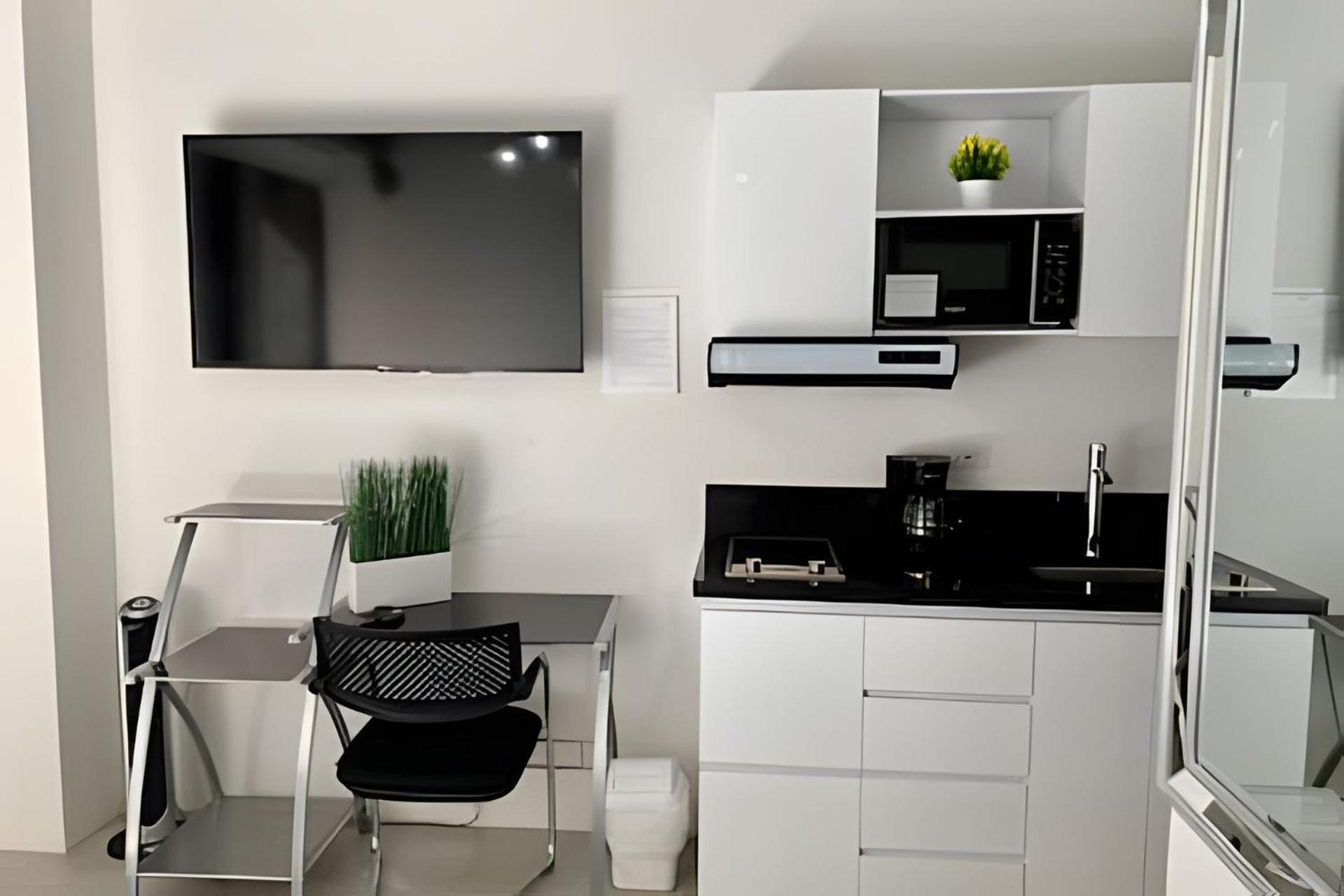 Apartamento Luxury En Laureles-la 70 C/balcon Medellín