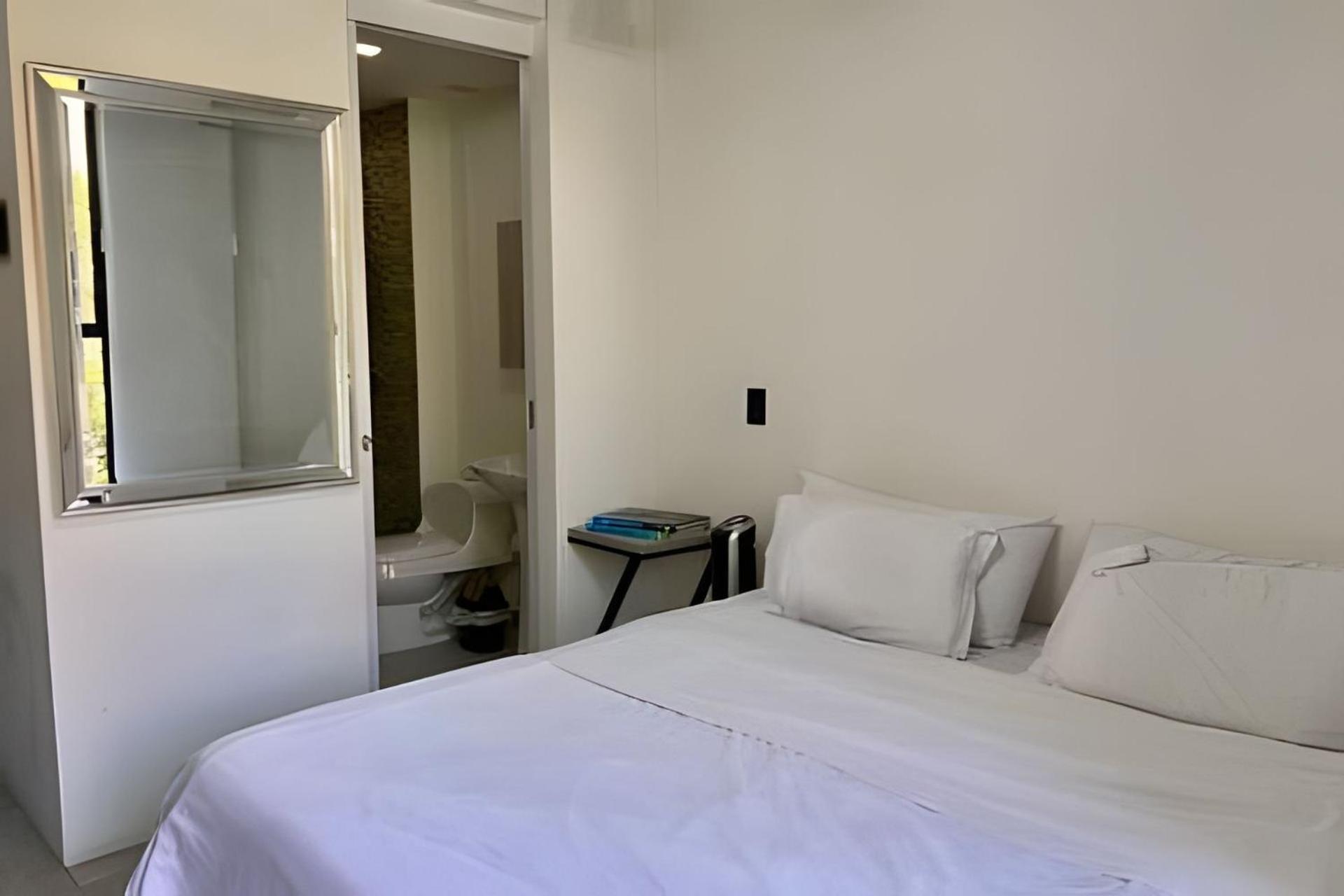 Apartamento Luxury En Laureles-la 70 C/balcon Medellín