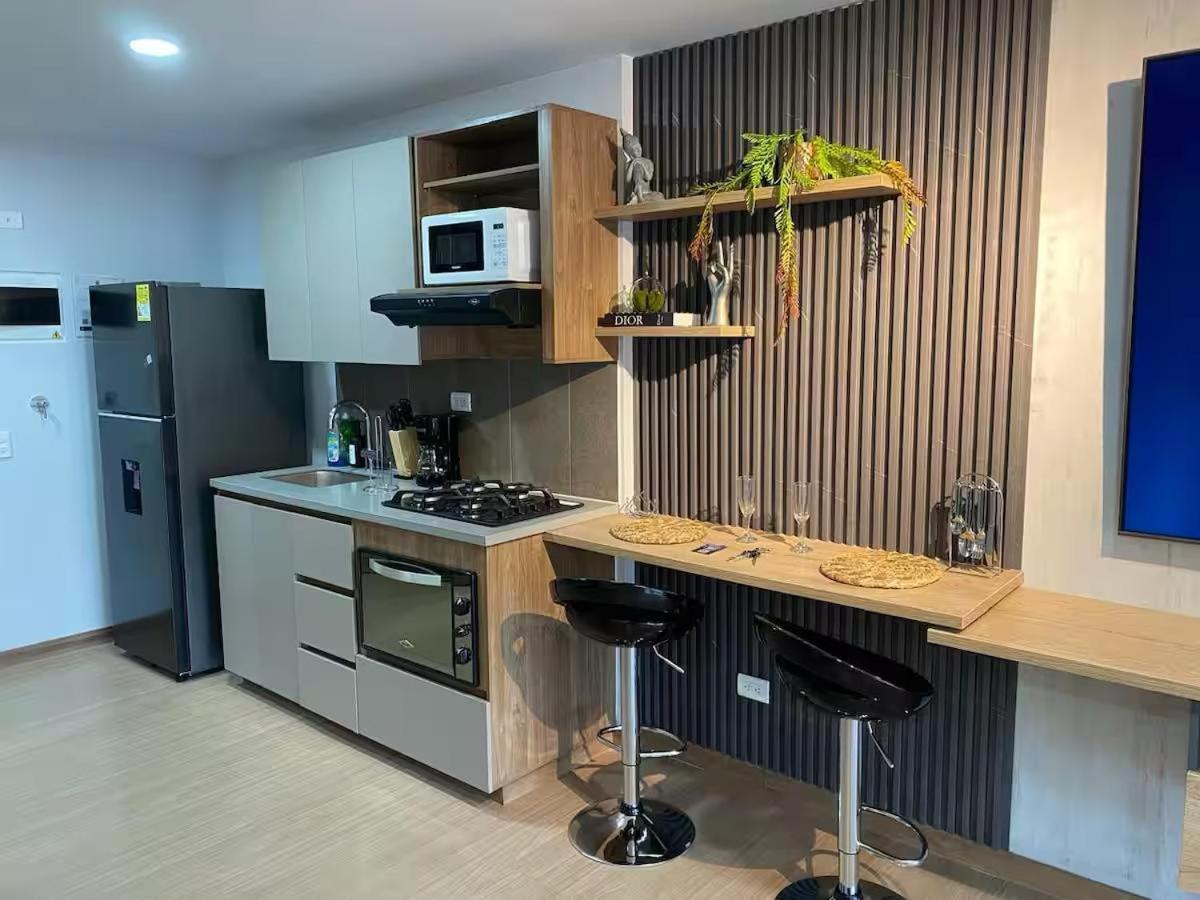 Centro De Negocios 3 33 Medellin
