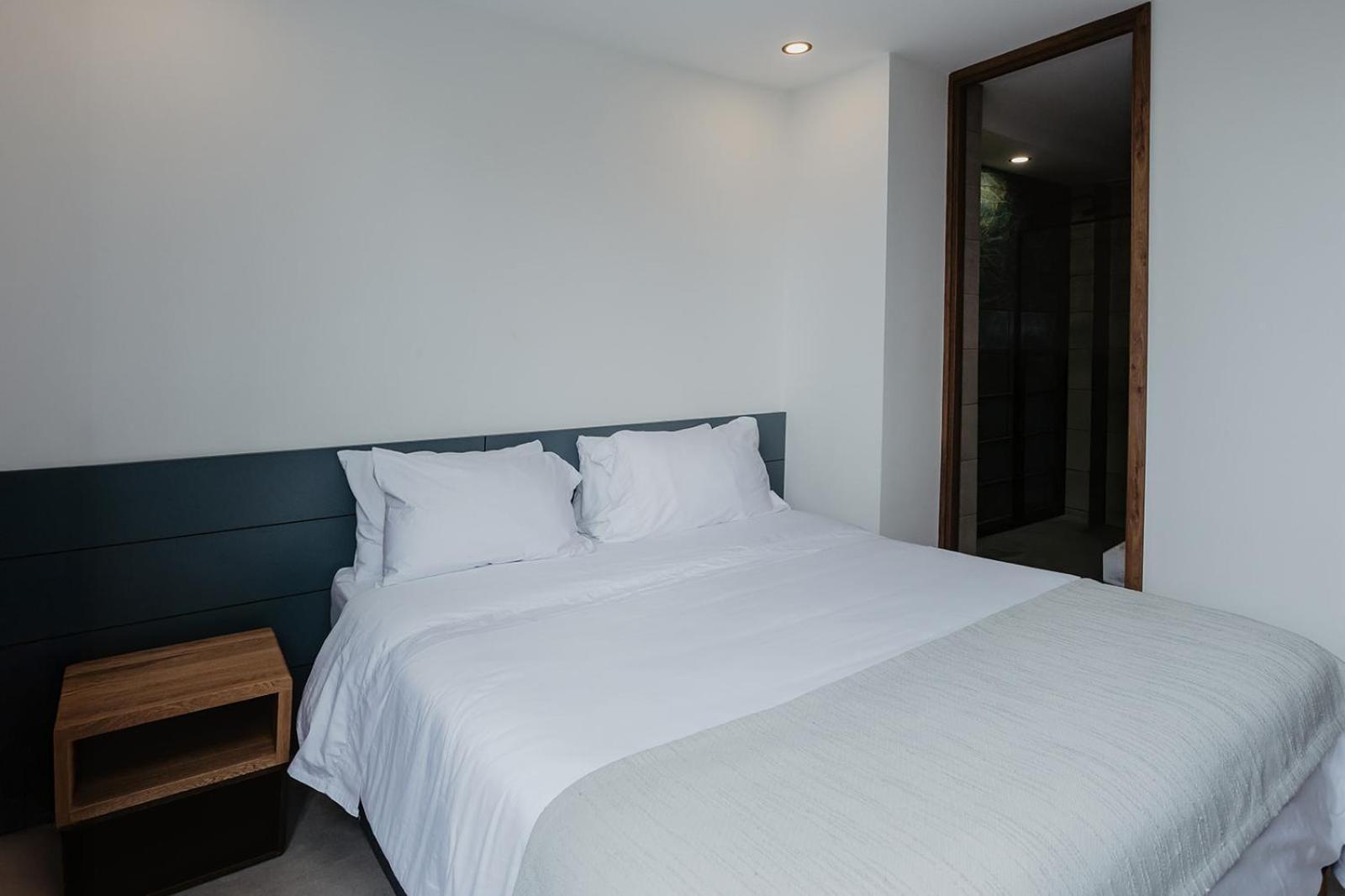 Hotel Nomadic