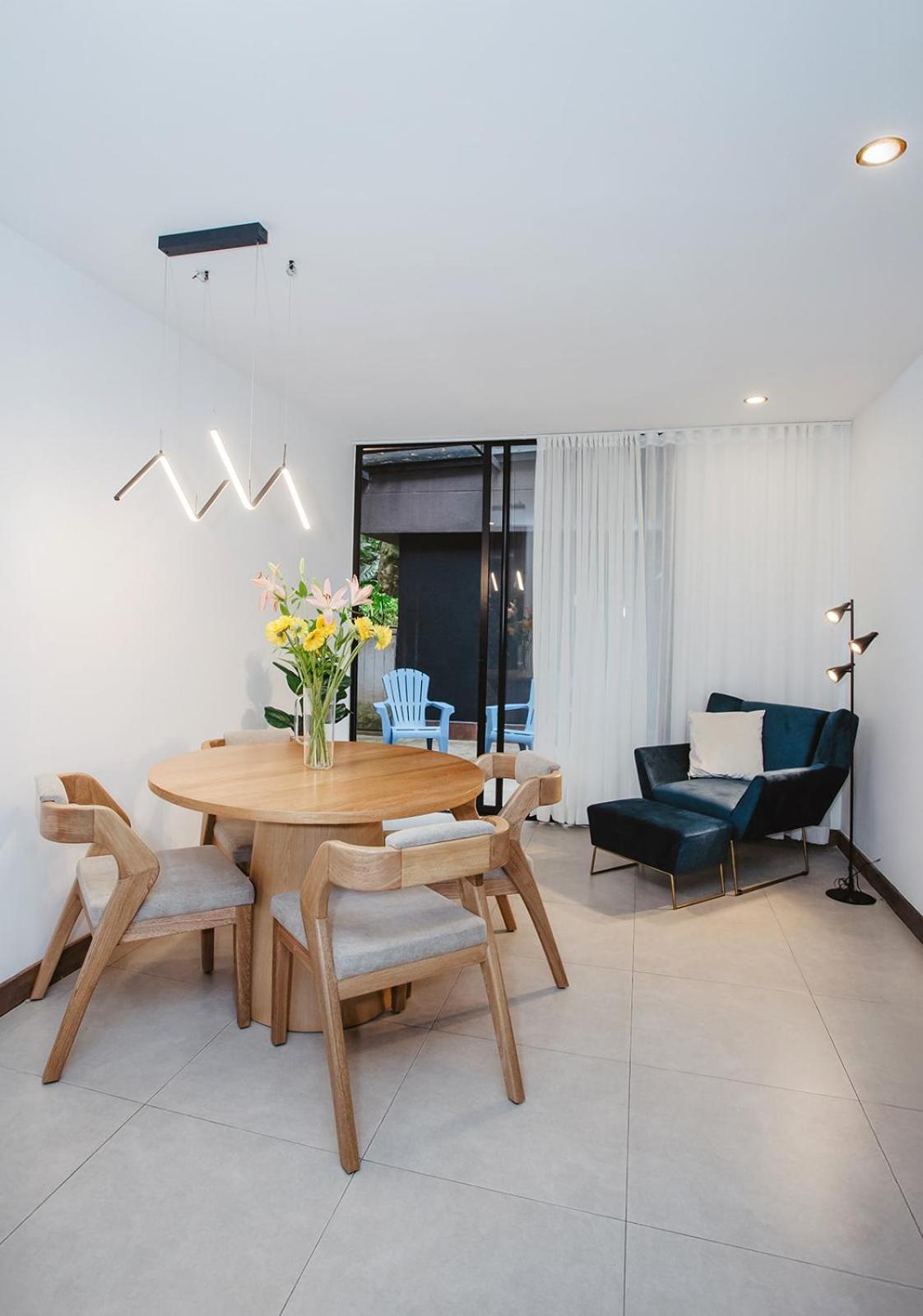 Hotel Nomadic
