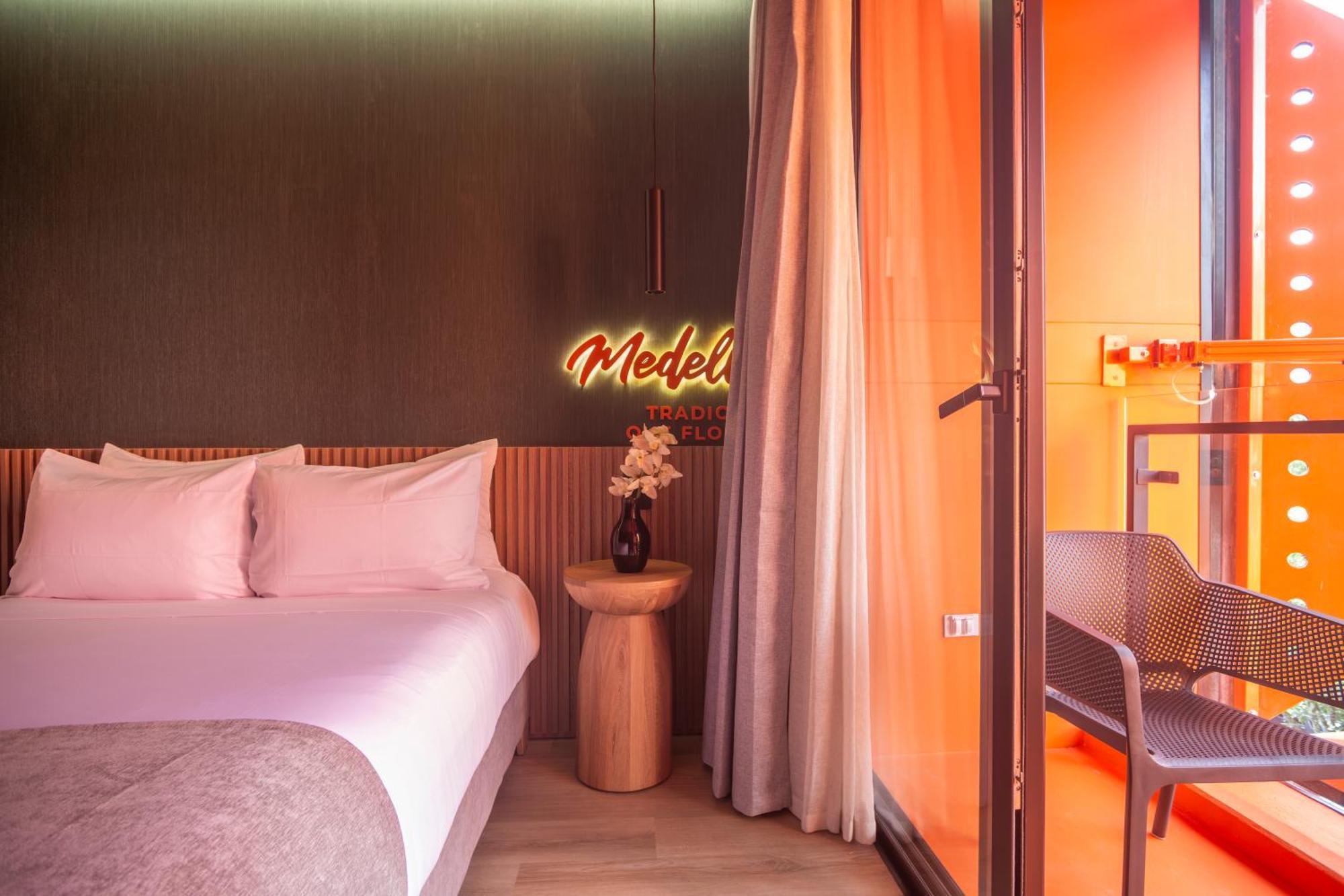 Calle Flora Botanic - By Jalo 4*