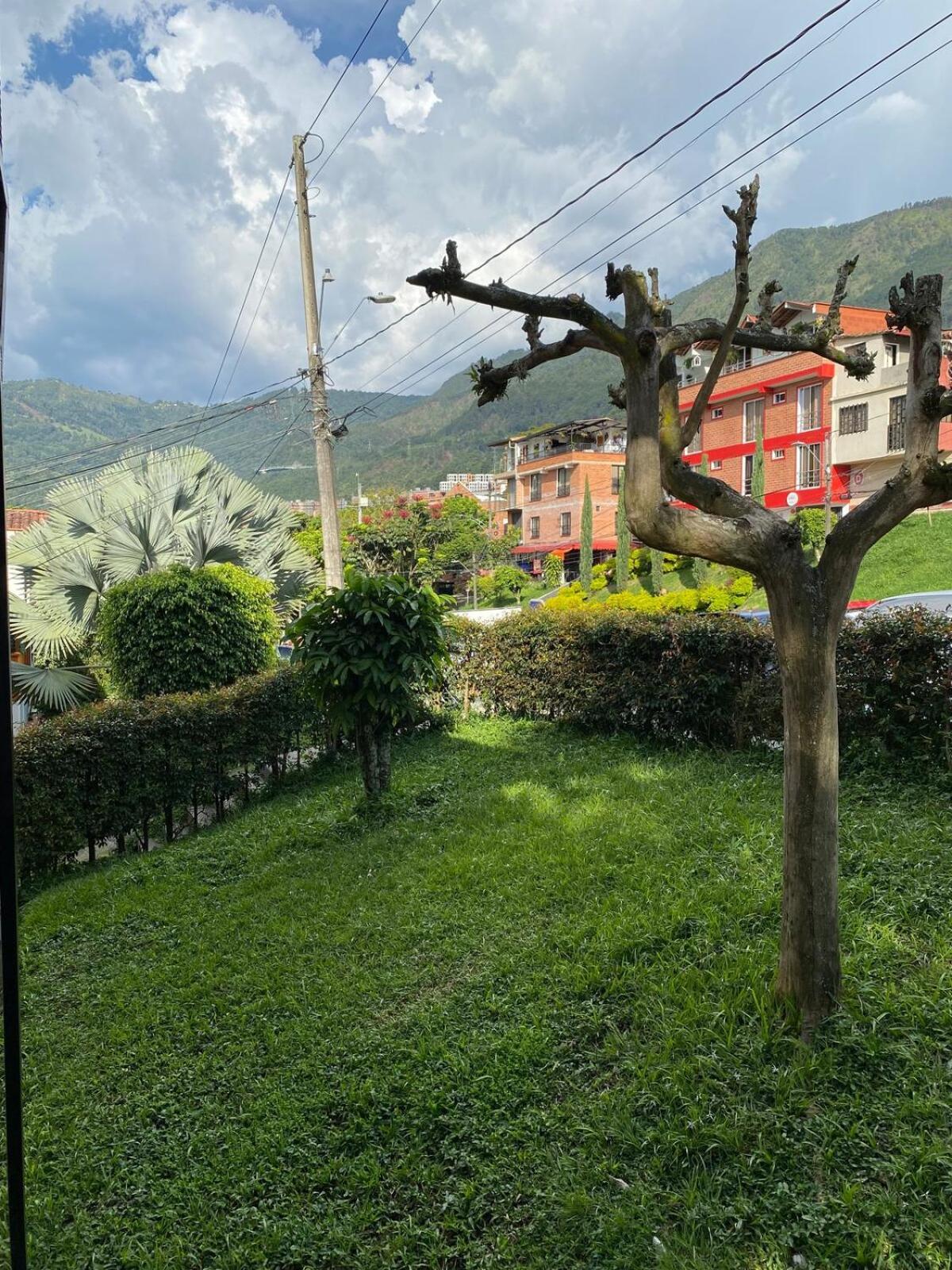 Acogedor Cerca Al Tranvia 201 Apartamento Medellín
