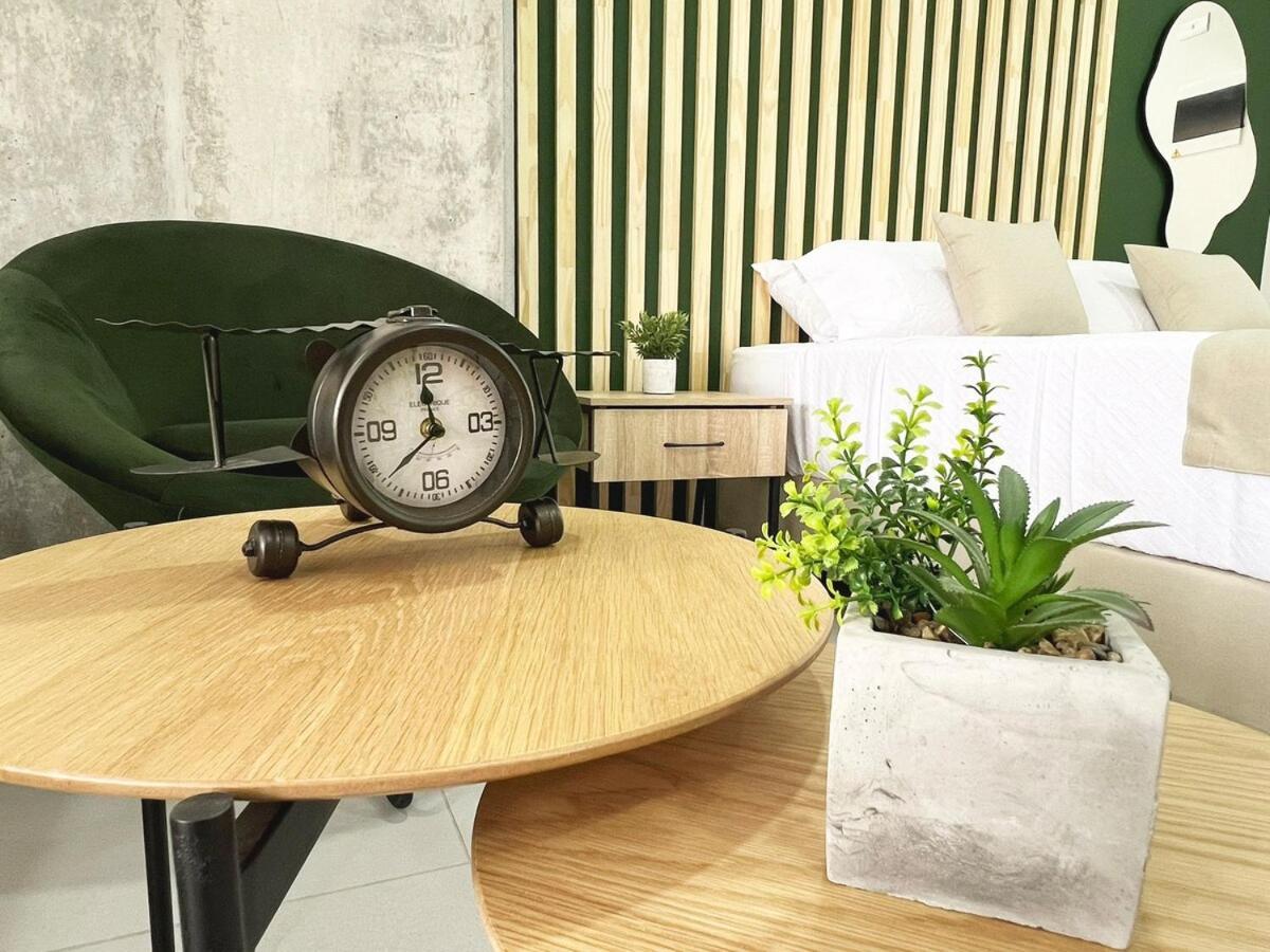 Apartamento Con Terraza Y Vista En *