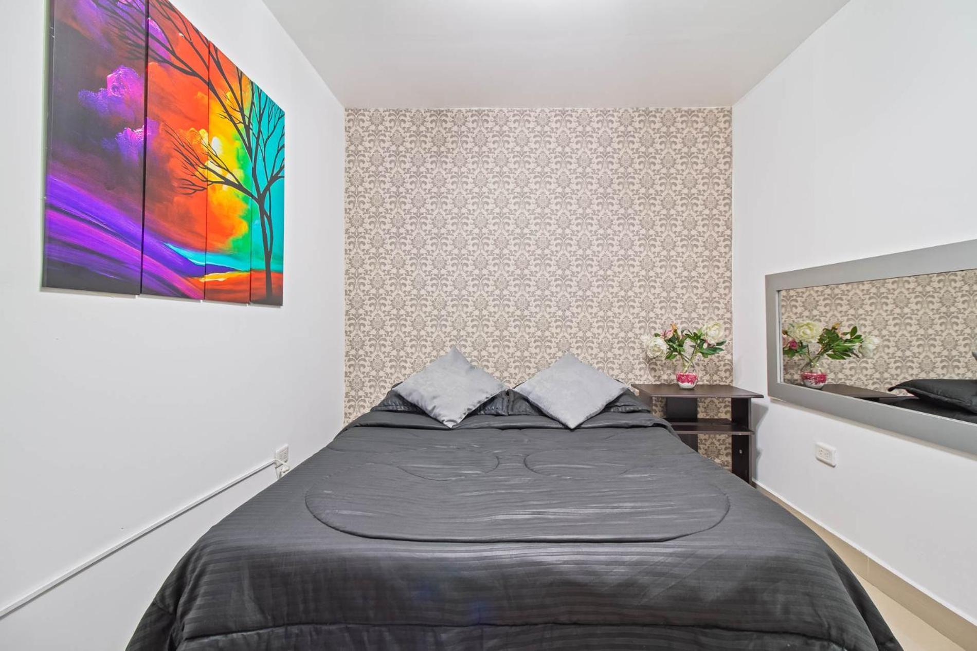 Apartamento 6 Bedroom Penthouse With Pool Table- 1 Block From Lleras Park P4 Medellín