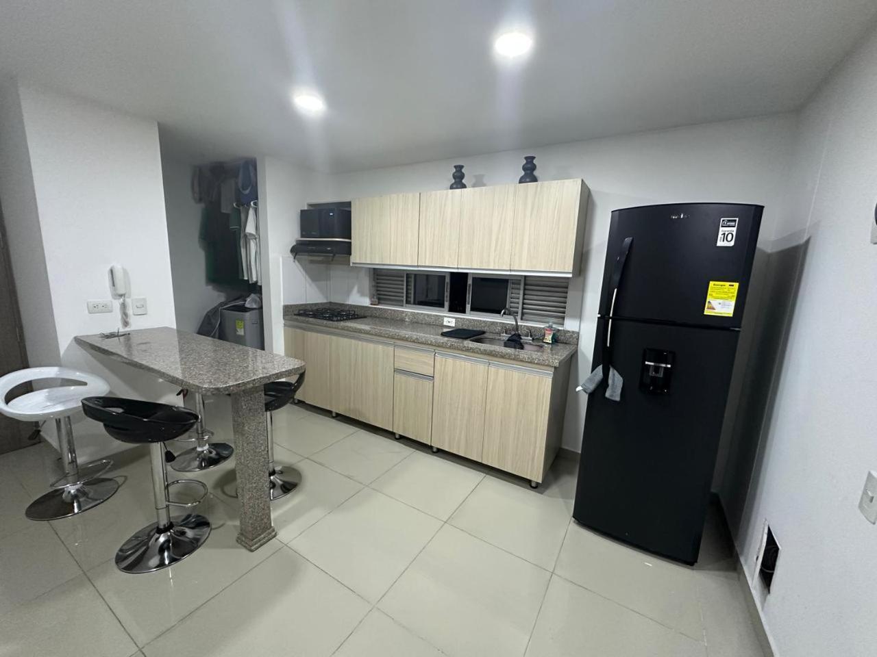 Homestay Agradable En Laureles *