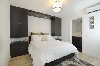 Oasis Suites Hotel