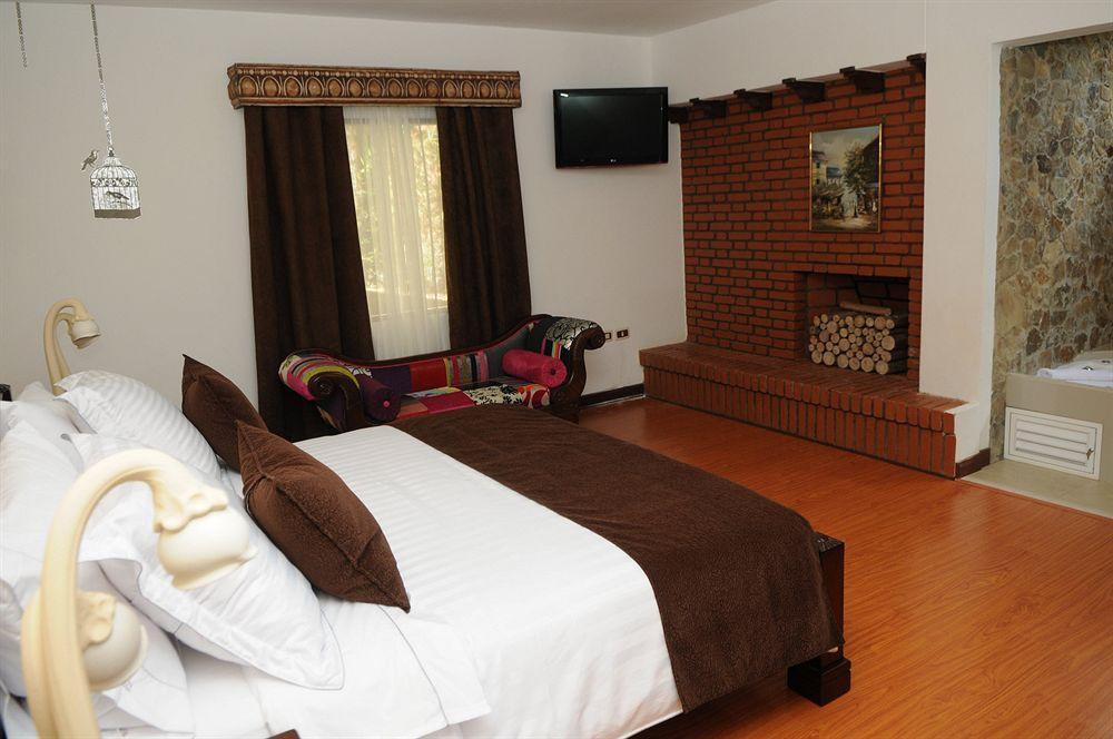 Rosas Boutique Hotel 3*