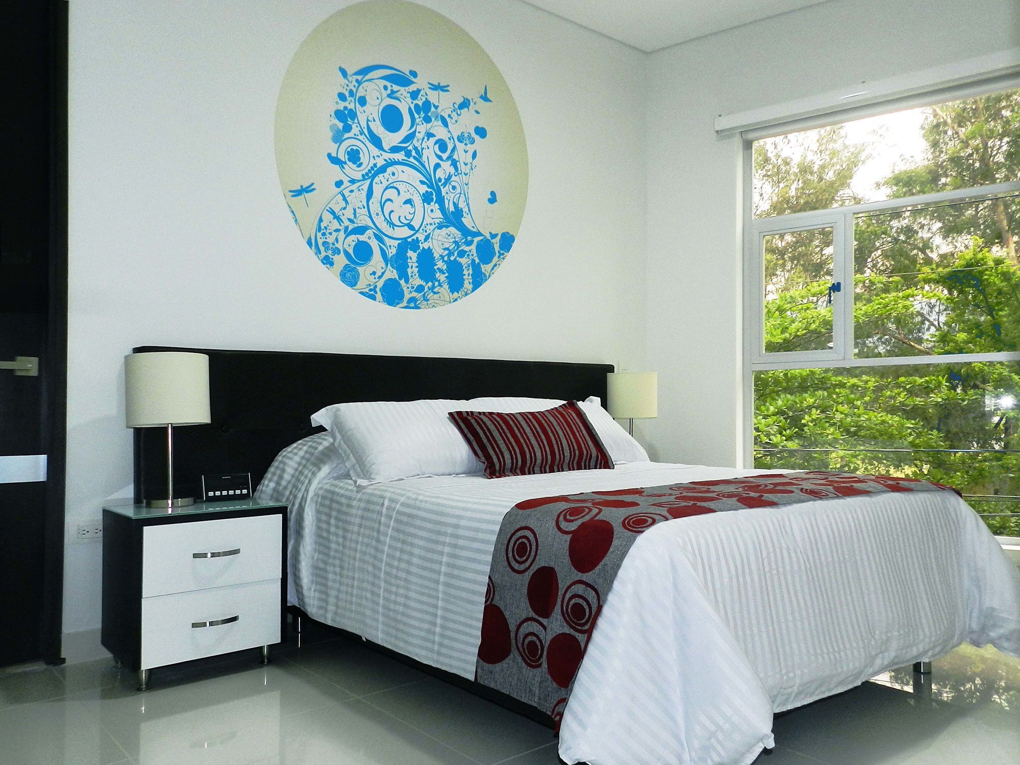 Hotel Bolivariana Plaza 4*
