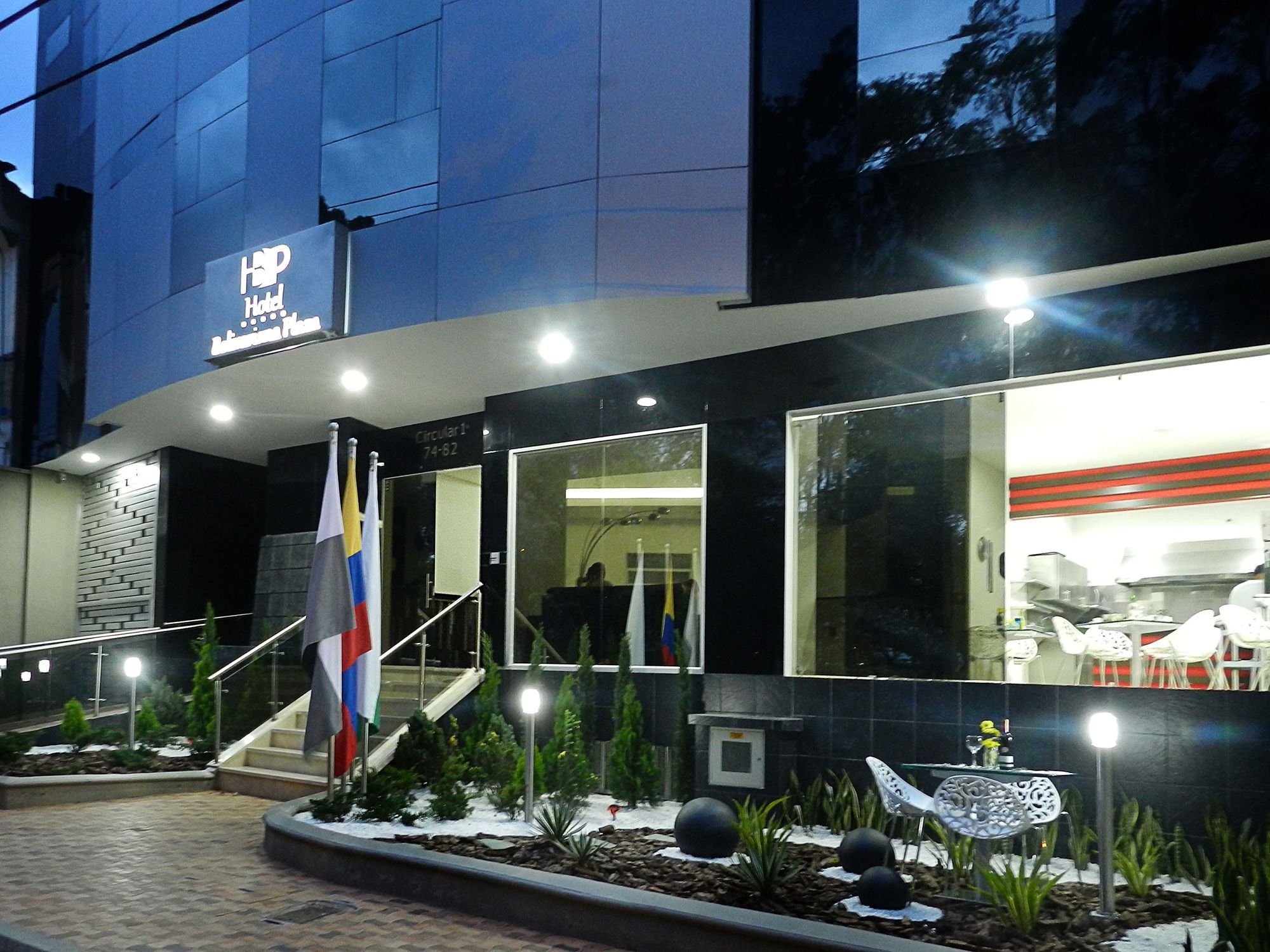 Hotel Bolivariana Plaza 4*