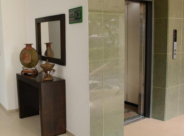 Hotel Alcaravan Medellin