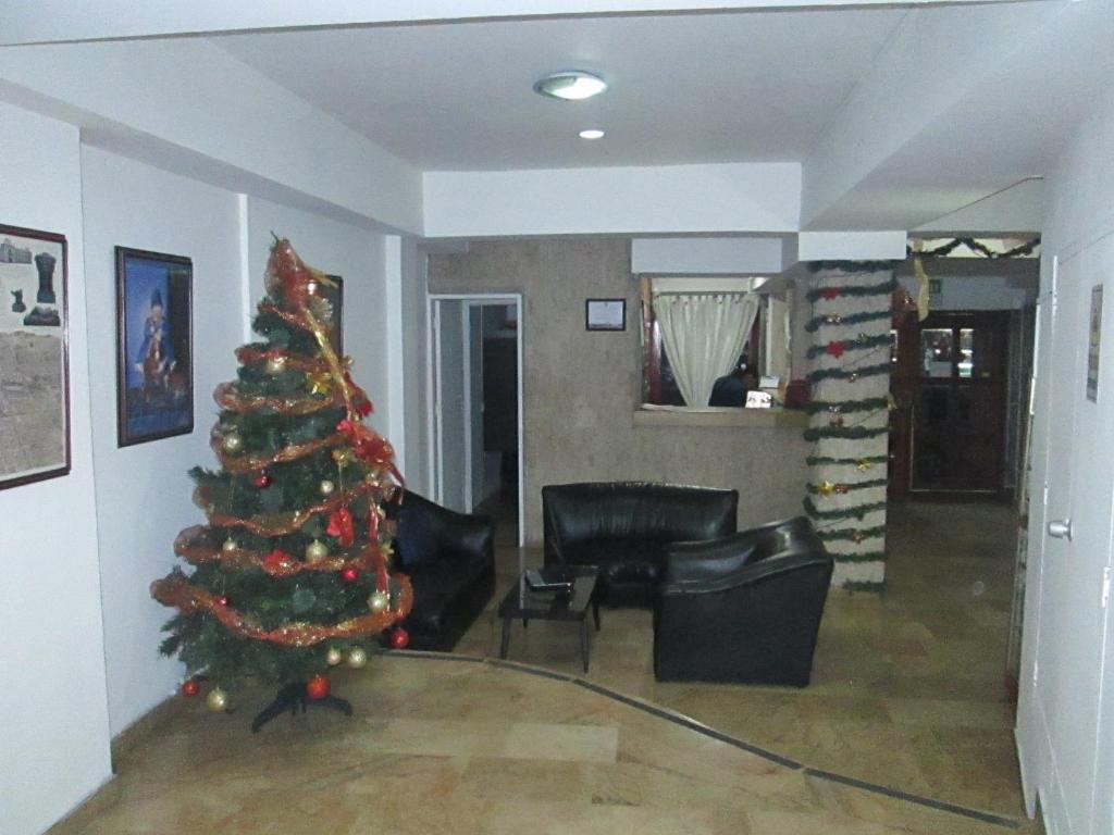 Casa Real 3* Medellín