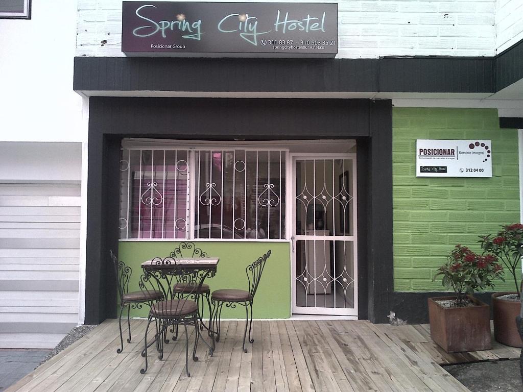 Spring Hostal