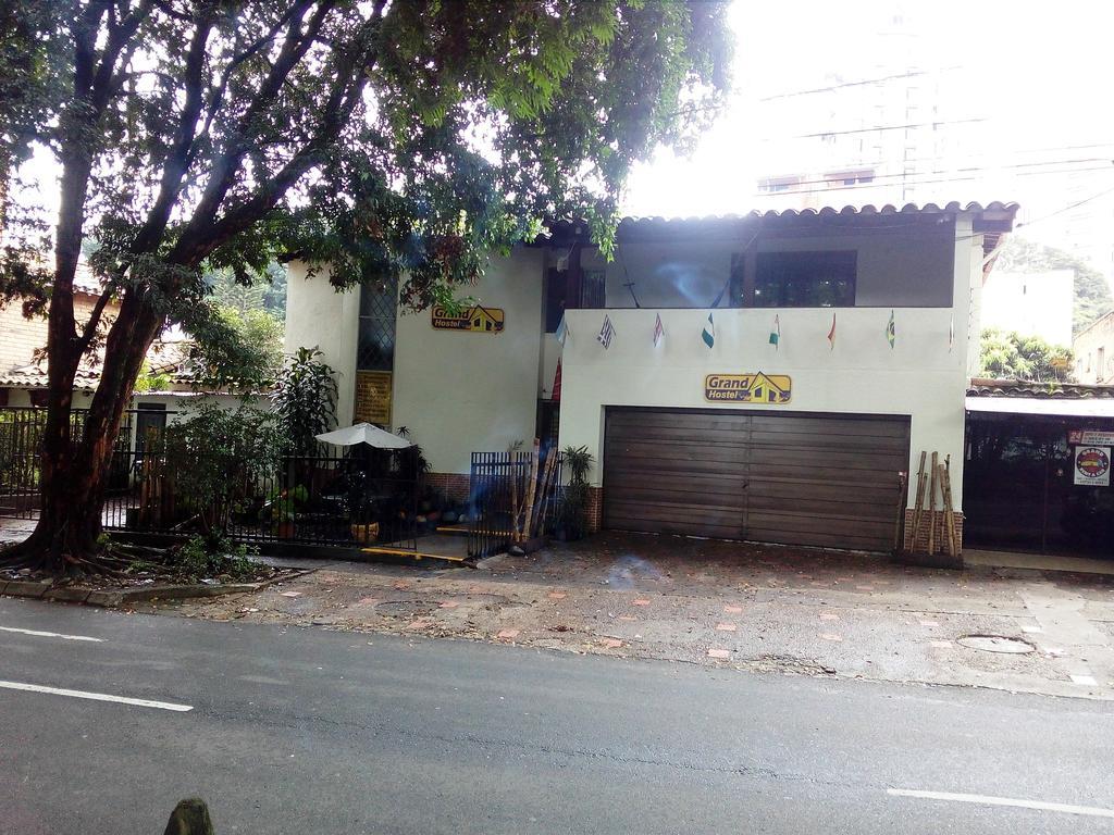 Grand * Medellín