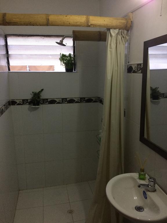 Almarita Hostal *