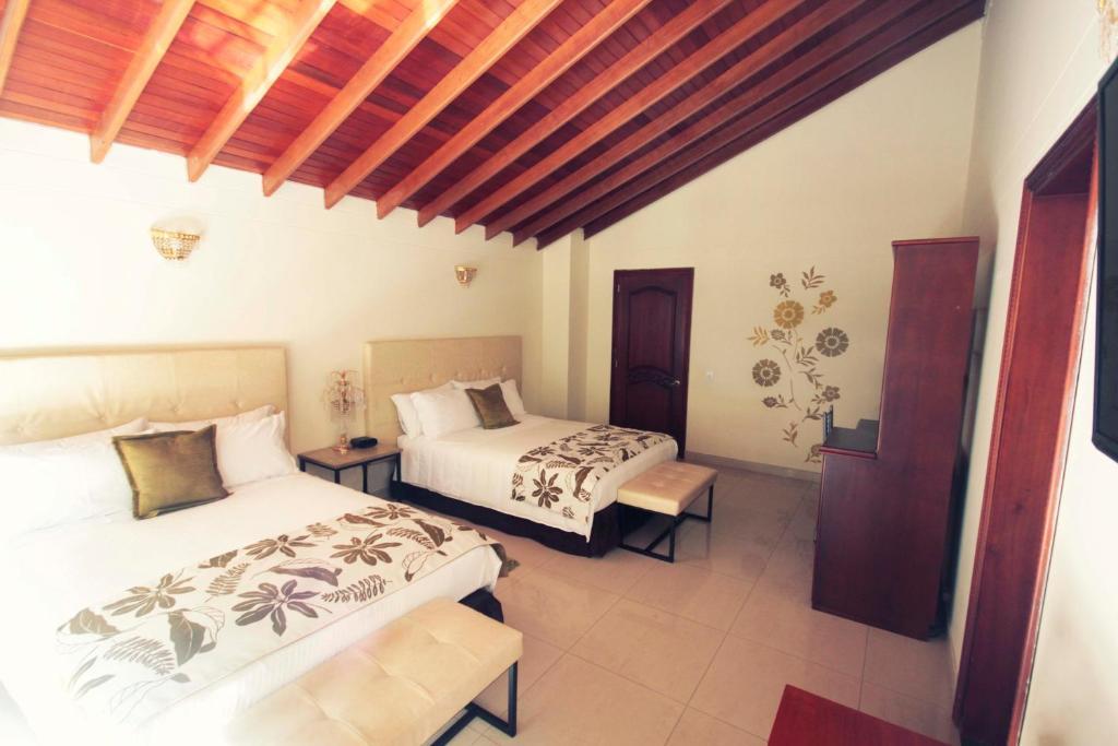De Angeles Hotel