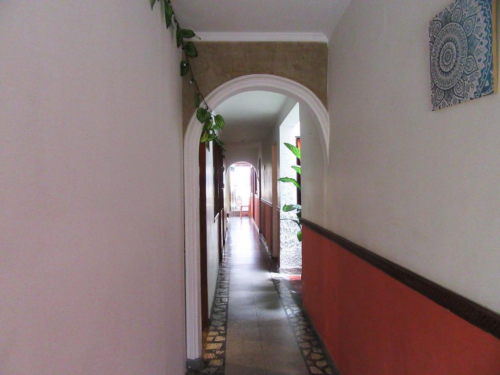 Albaka House Pensión Medellín