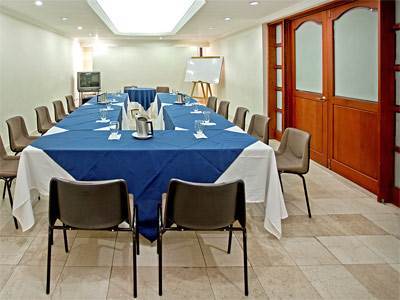 Lukas 3* Medellín